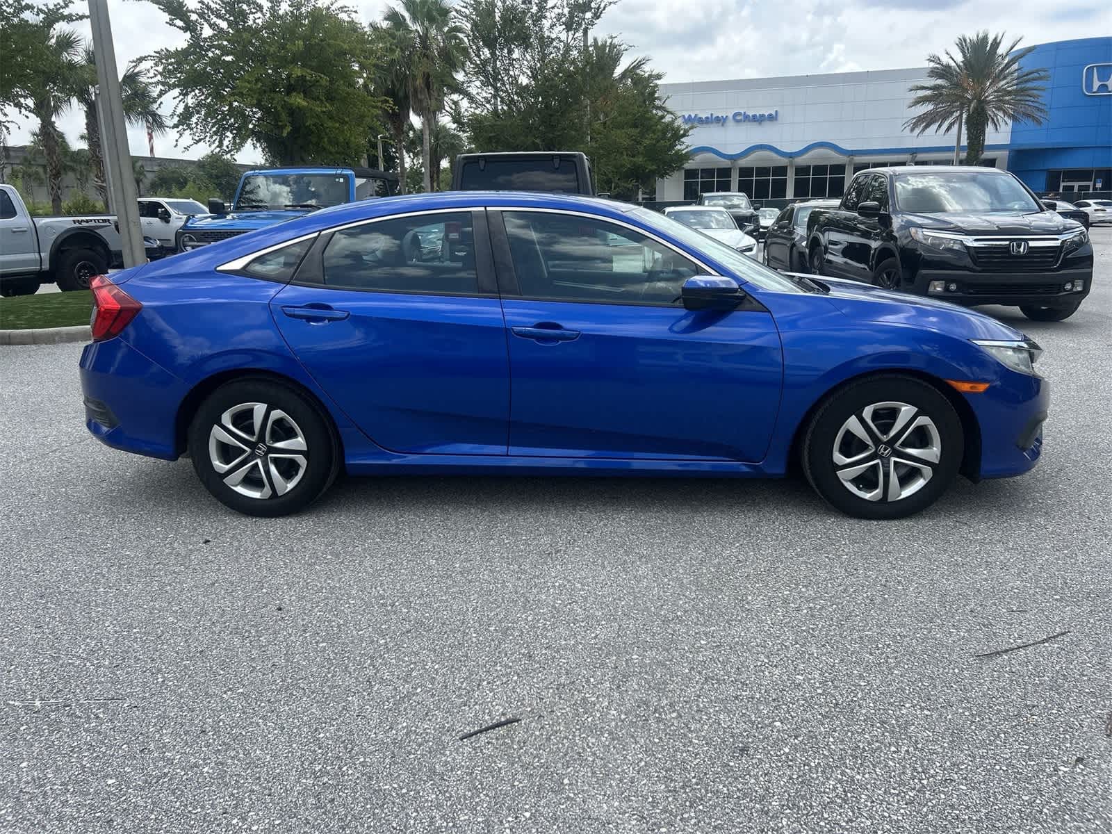 Thumbnail: 2017 Honda Civic - 7