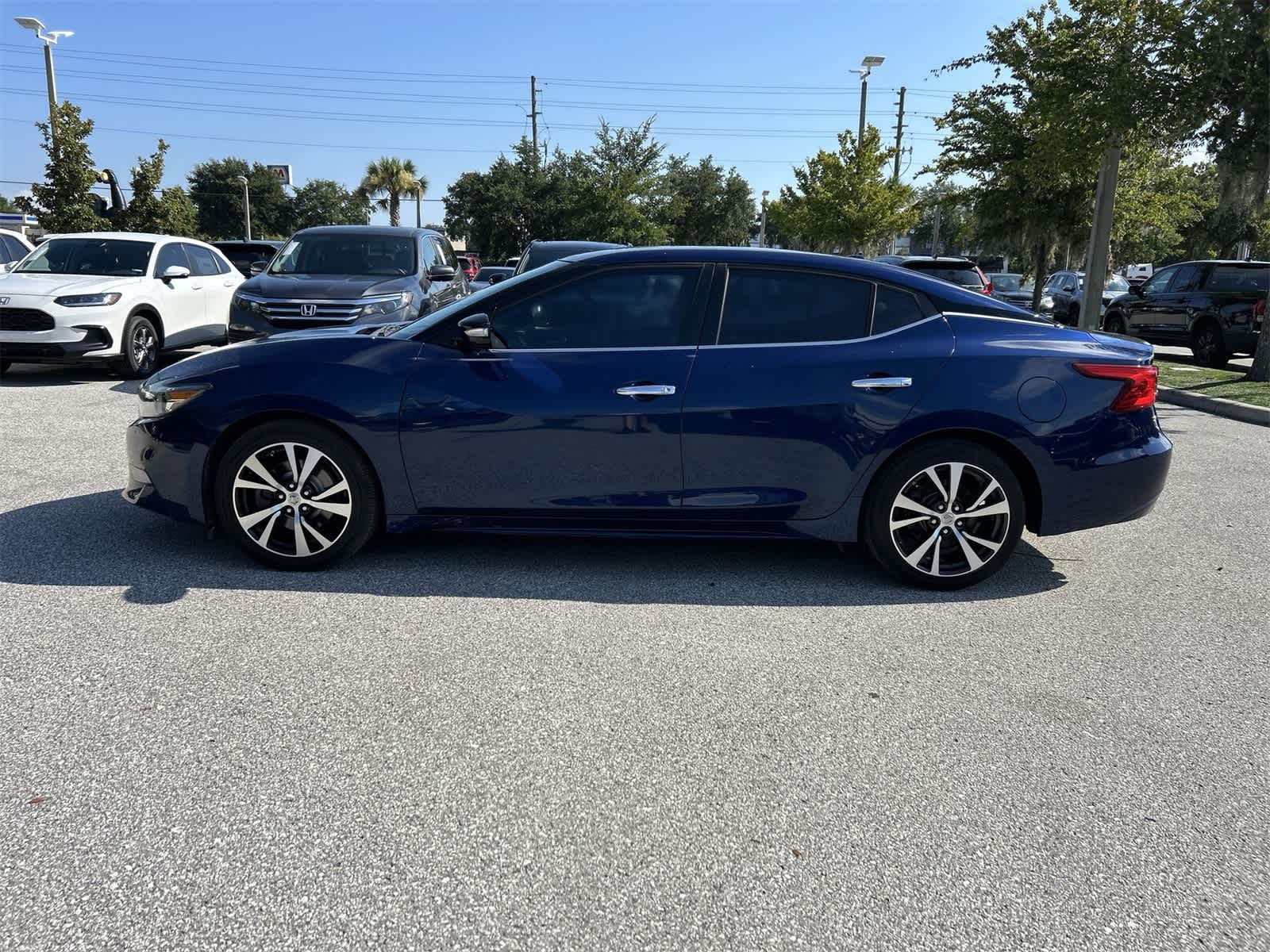 Thumbnail: 2017 Nissan Maxima - 3