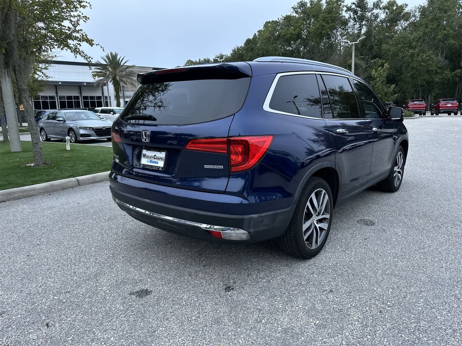 Thumbnail: 2016 Honda Pilot - 6