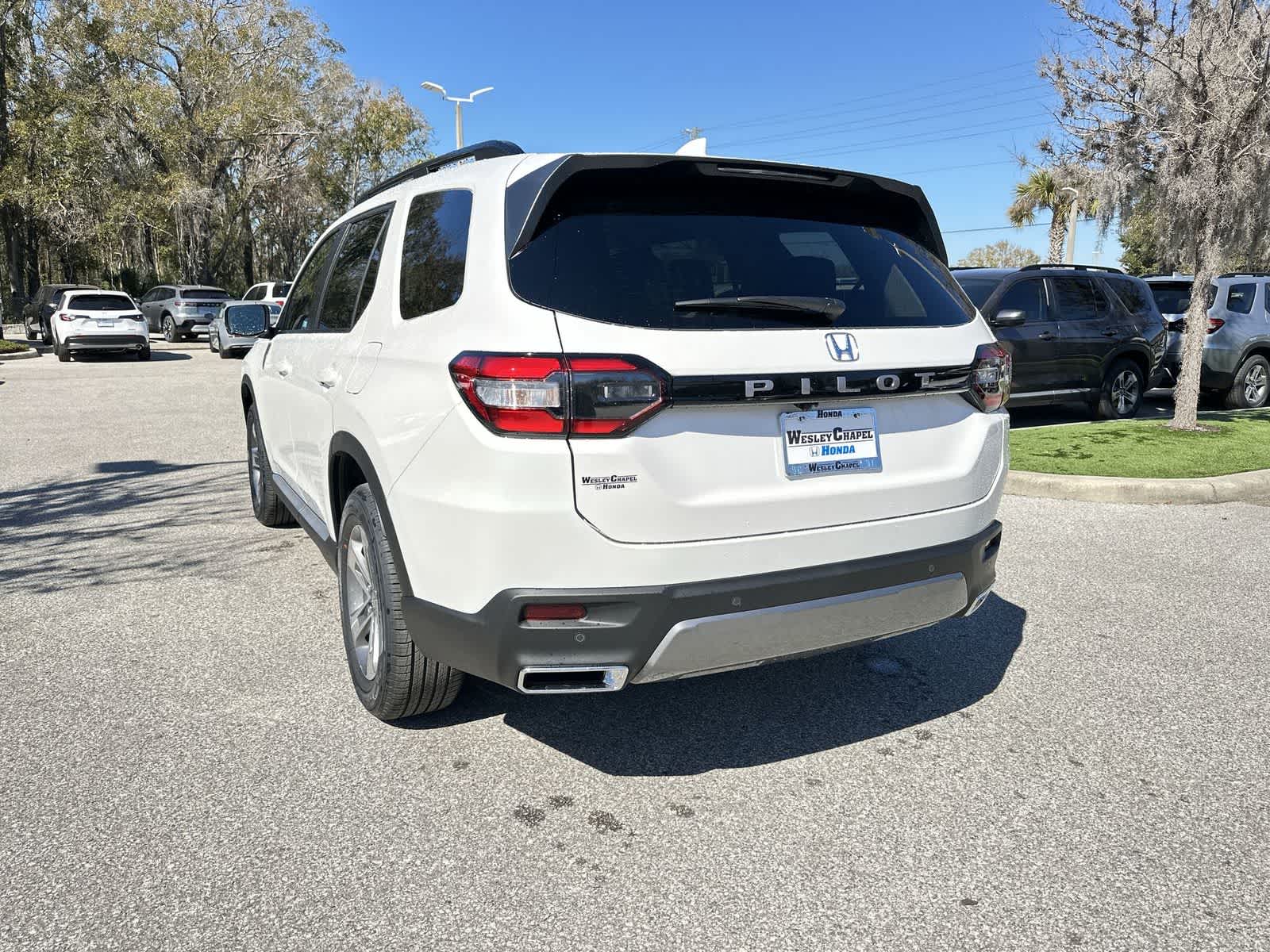 Thumbnail: 2026 Honda Pilot - 4