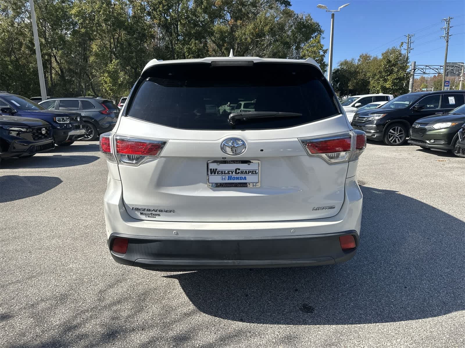 Thumbnail: 2016 Toyota Highlander - 5