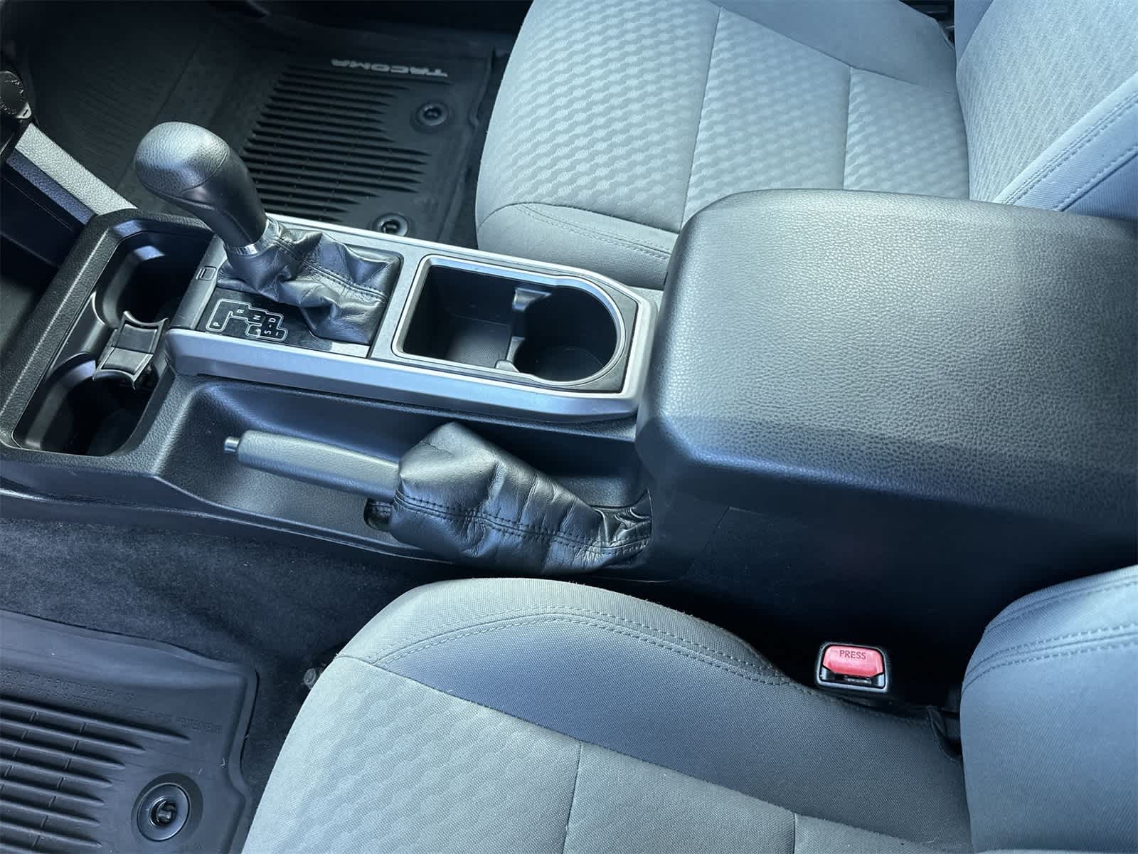 Thumbnail: 2021 Toyota Tacoma - 19