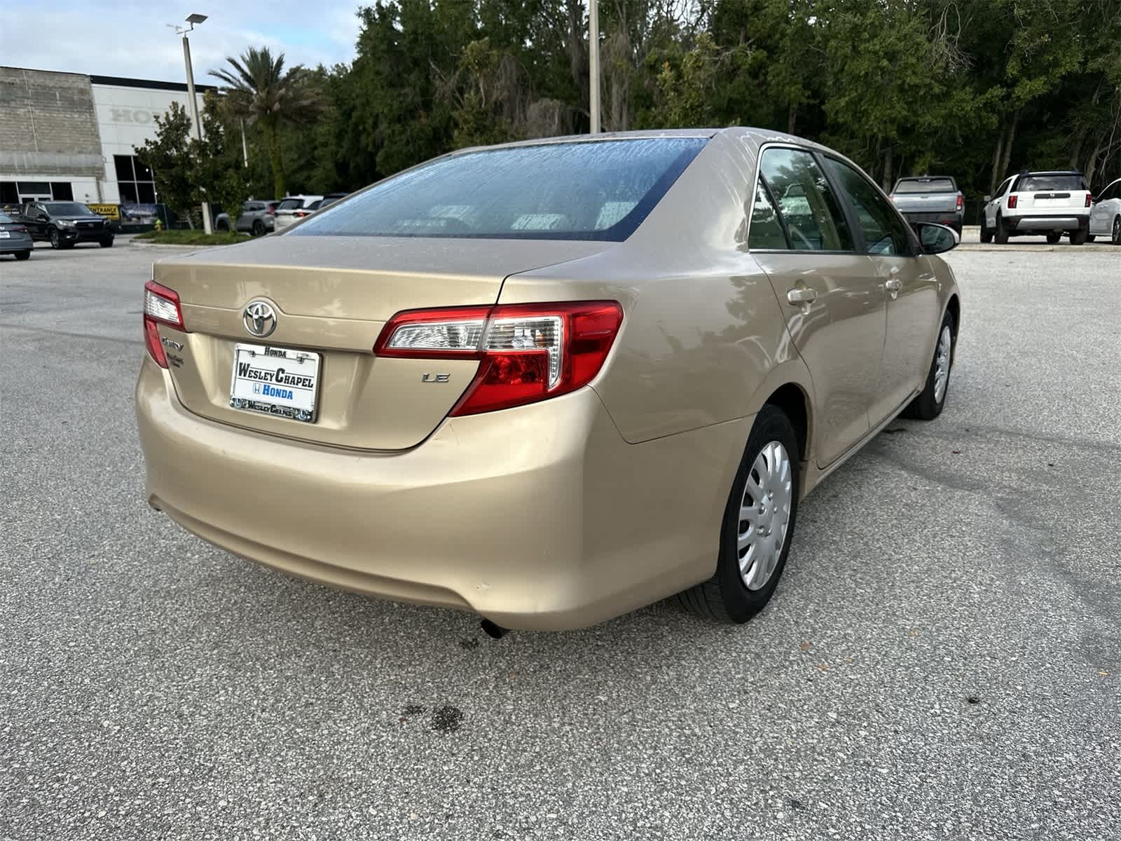 Thumbnail: 2012 Toyota Camry - 6