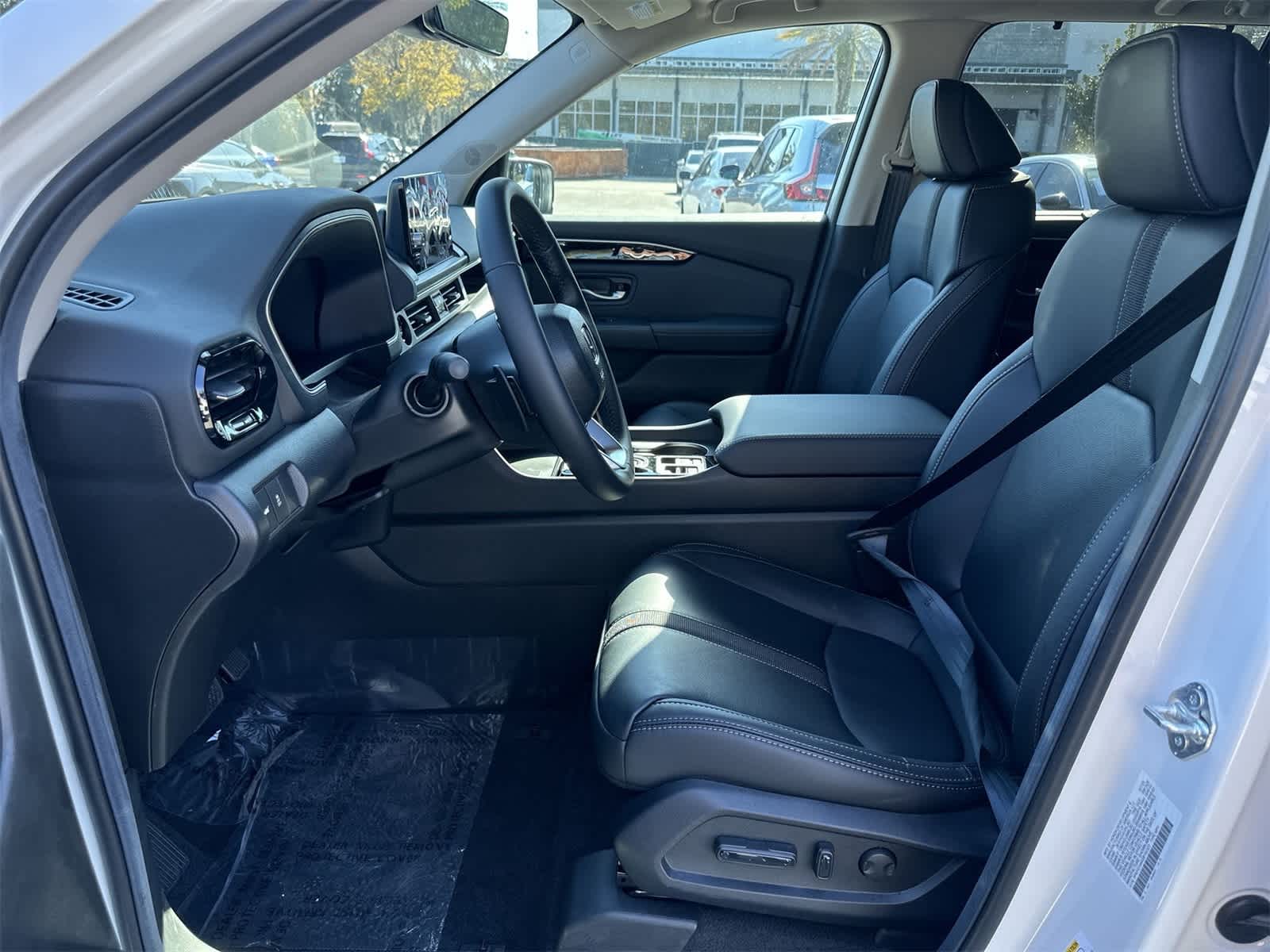 Thumbnail: 2025 Honda Pilot - 13