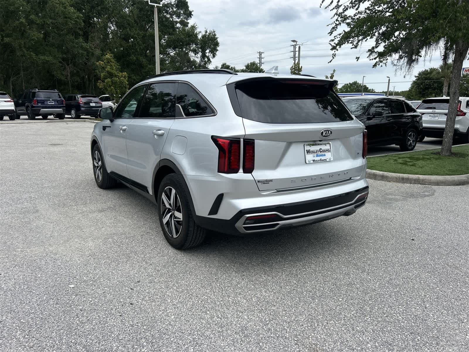 2021 Kia Sorento S 4