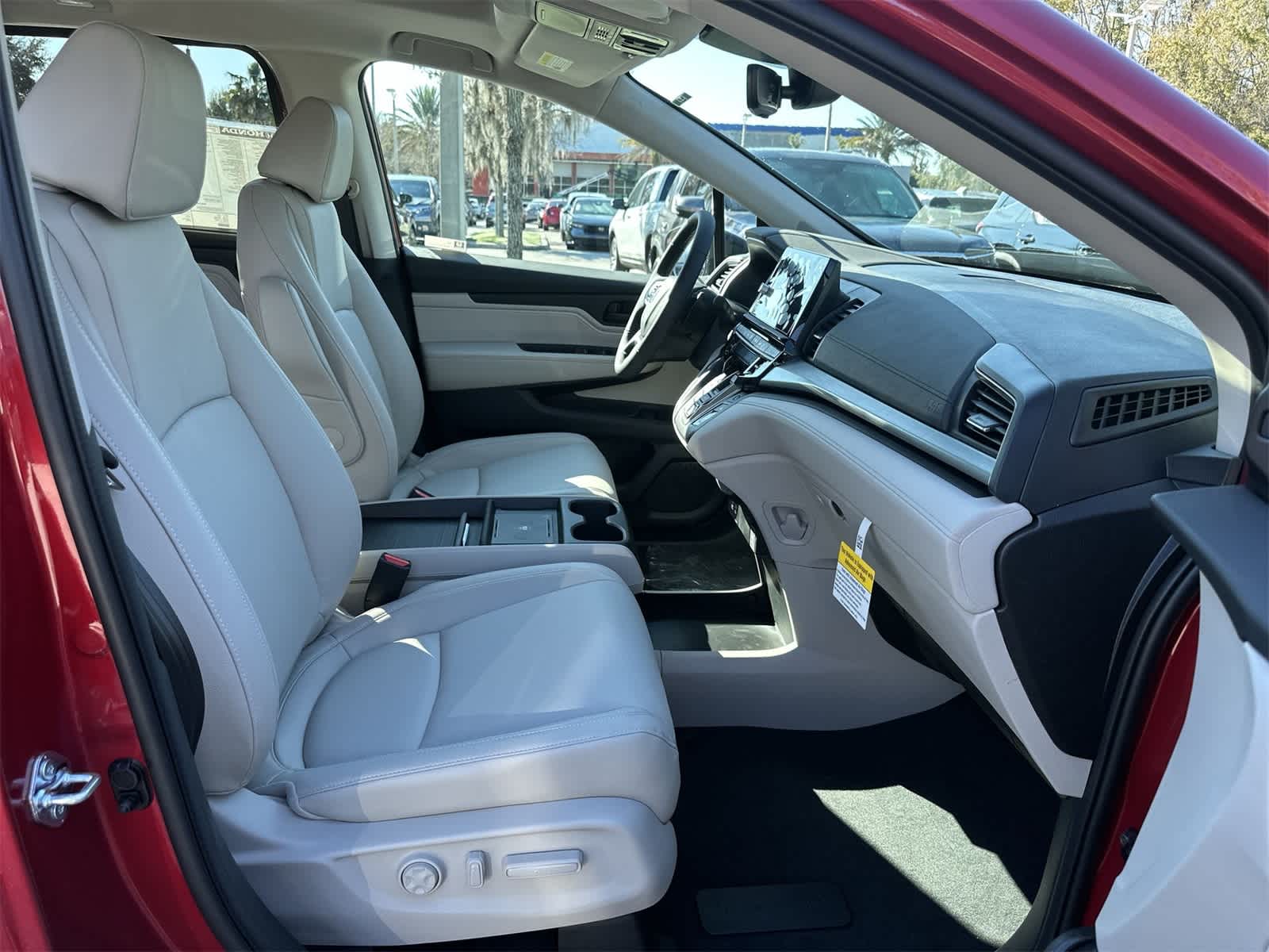 Thumbnail: 2026 Honda Odyssey - 17