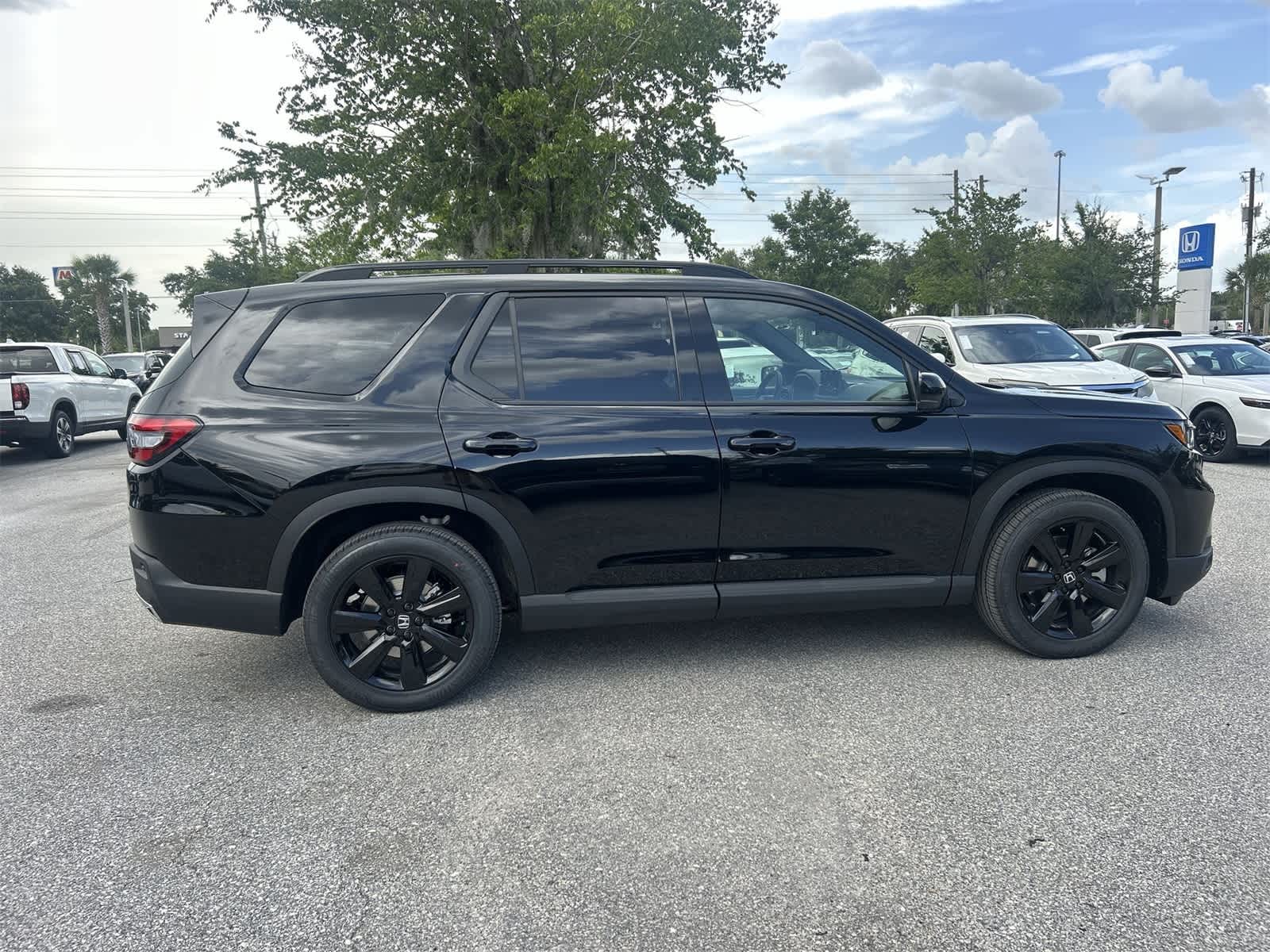 2025 Honda Pilot Black Edition 7