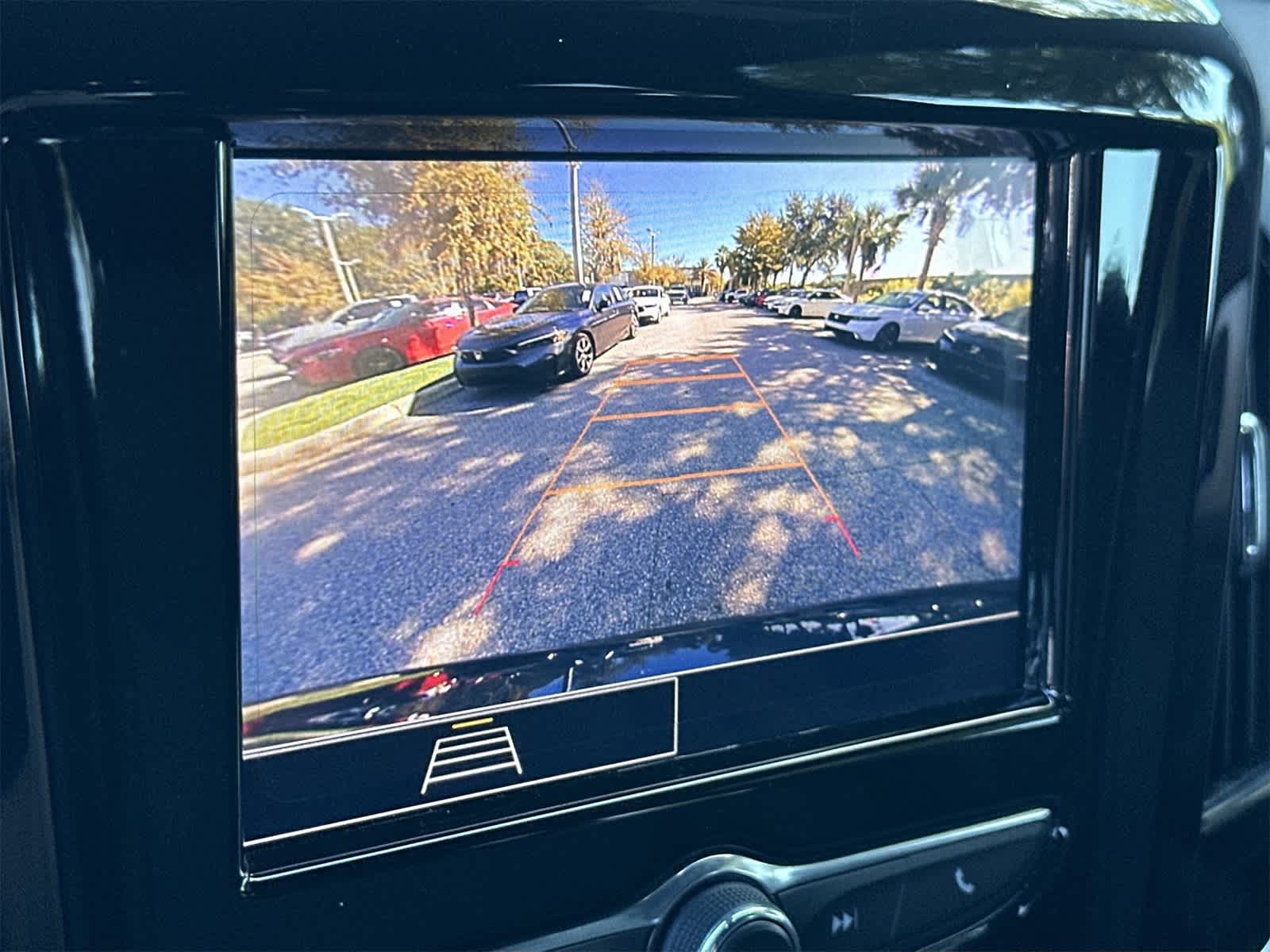 Thumbnail: 2022 Chevrolet Traverse - 20