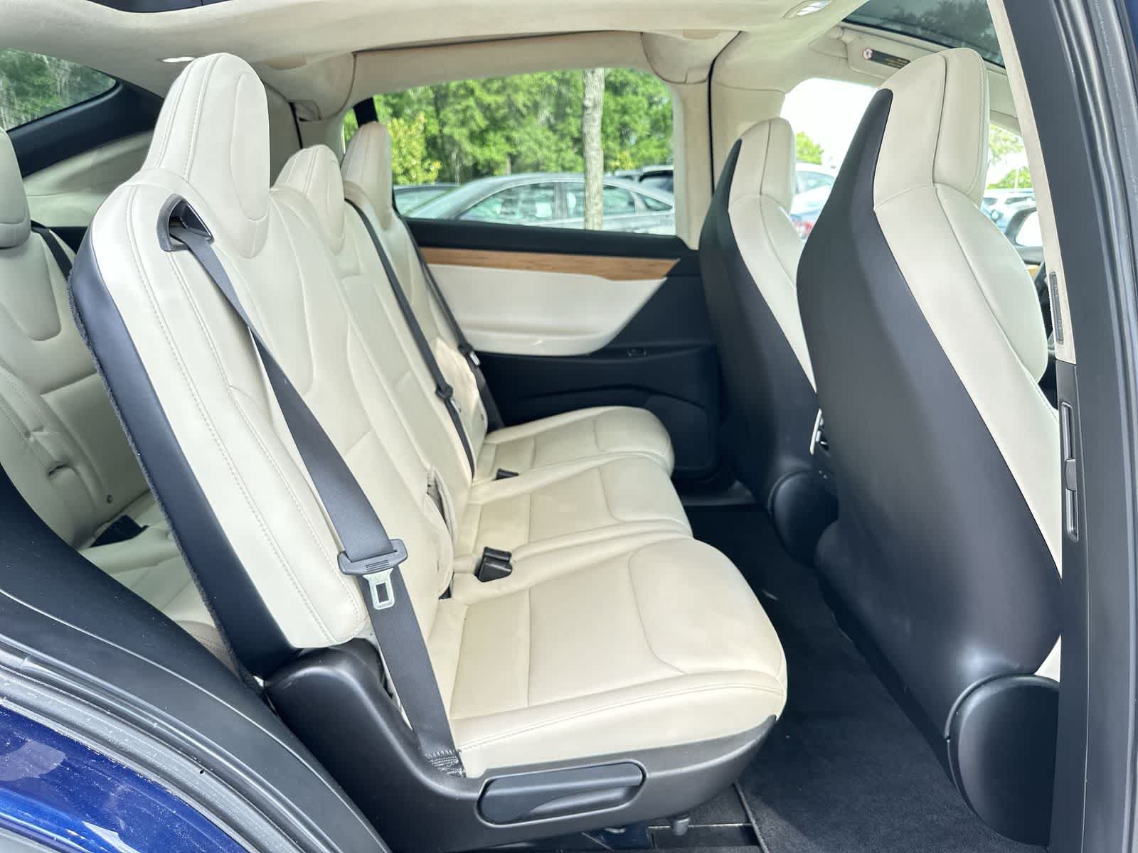 Thumbnail: 2018 Tesla Model X - 16