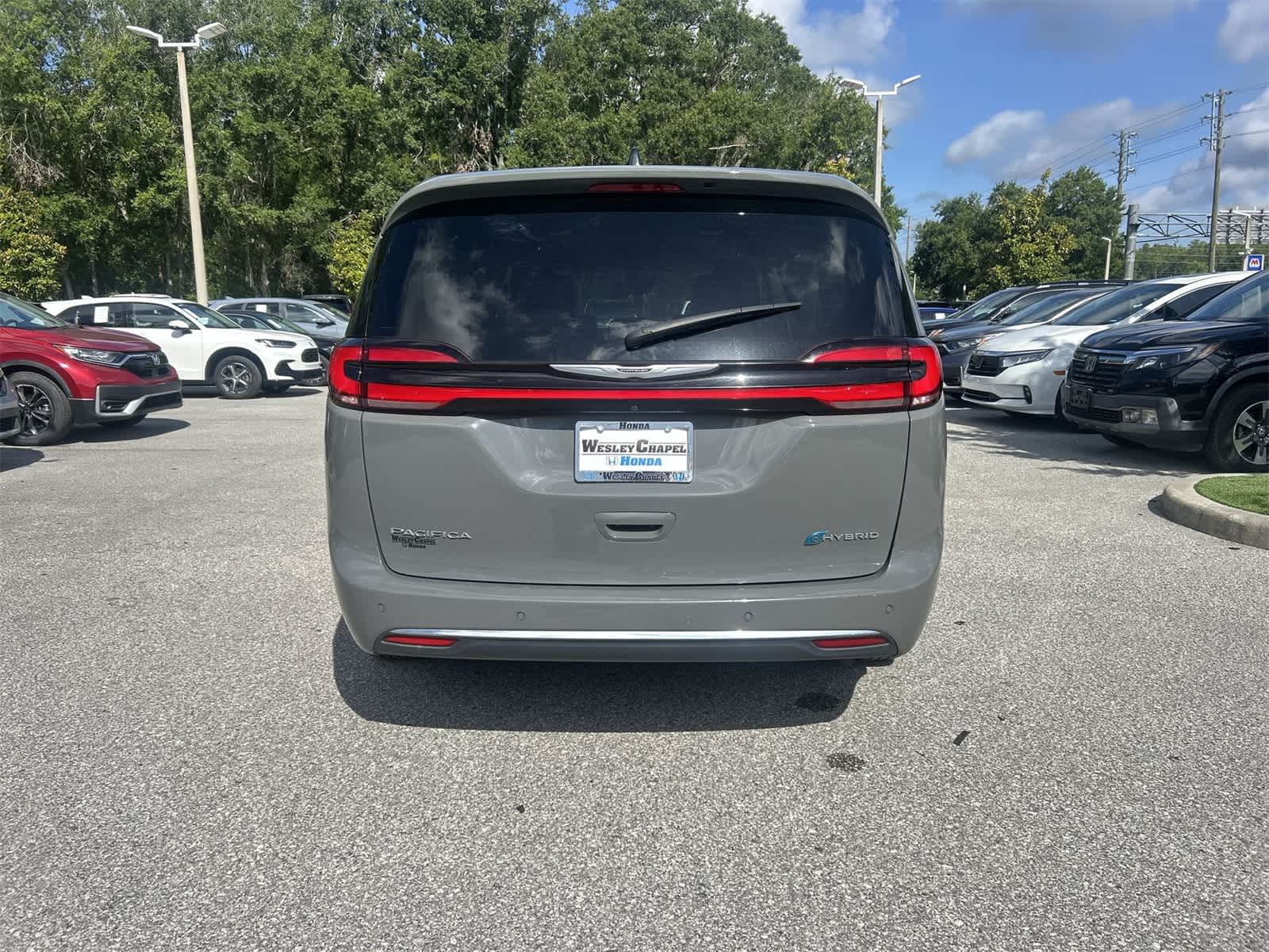 2023 Chrysler Pacifica Hybrid Touring L 5