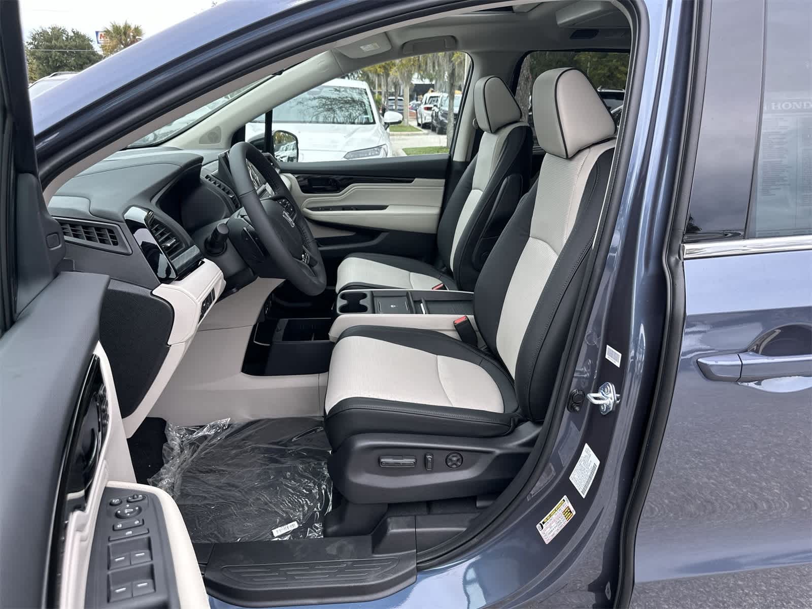 Thumbnail: 2026 Honda Odyssey - 2