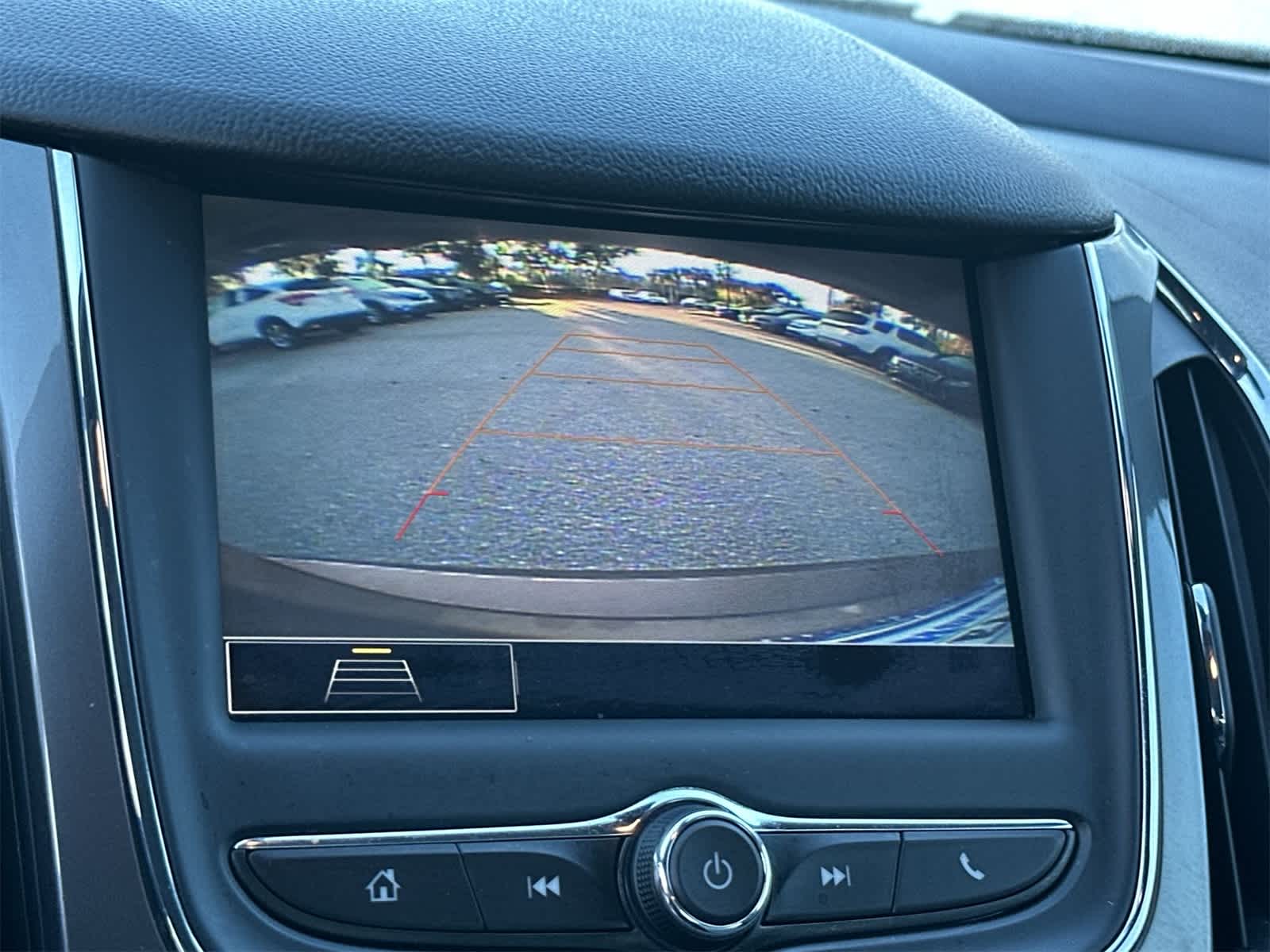 Thumbnail: 2019 Chevrolet Cruze - 20