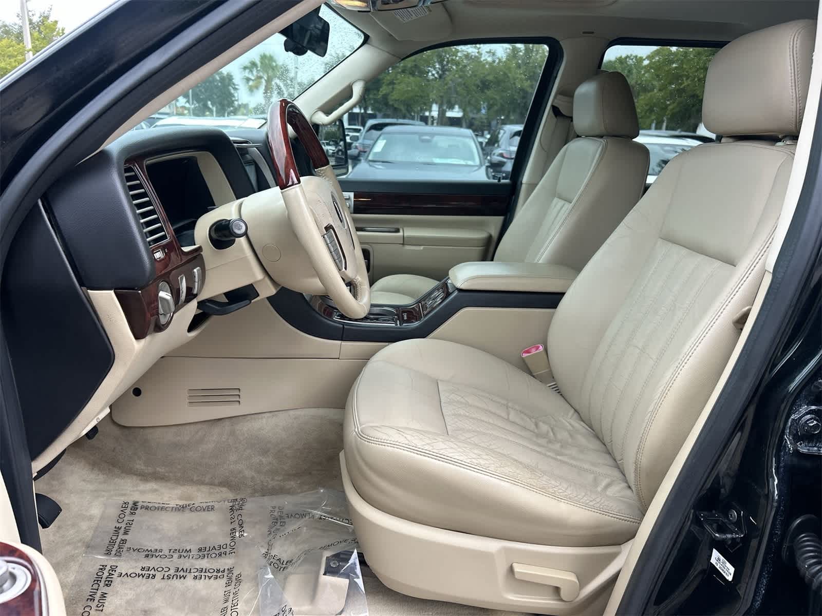 Thumbnail: 2005 Lincoln Aviator - 13