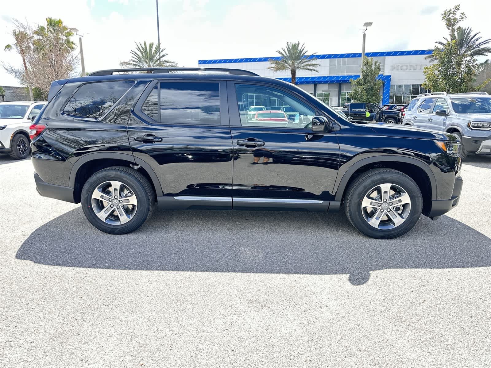 Thumbnail: 2026 Honda Pilot - 7