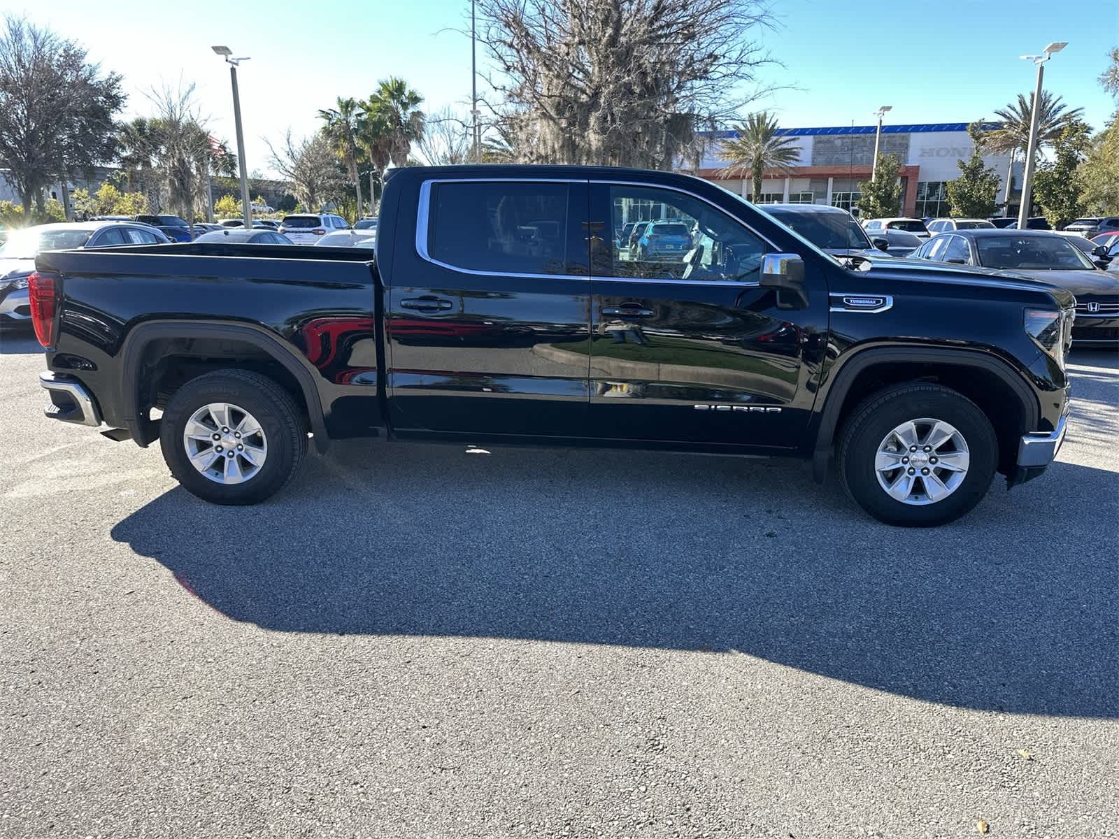 Thumbnail: 2024 GMC Sierra 1500 - 7