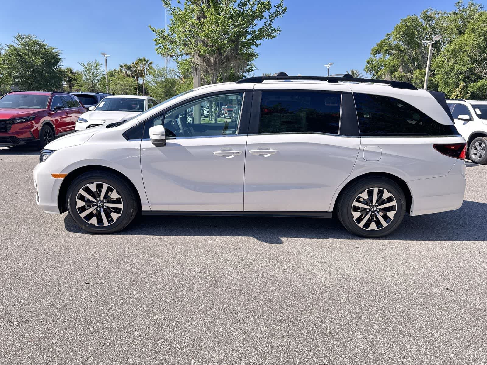 Thumbnail: 2026 Honda Odyssey - 3