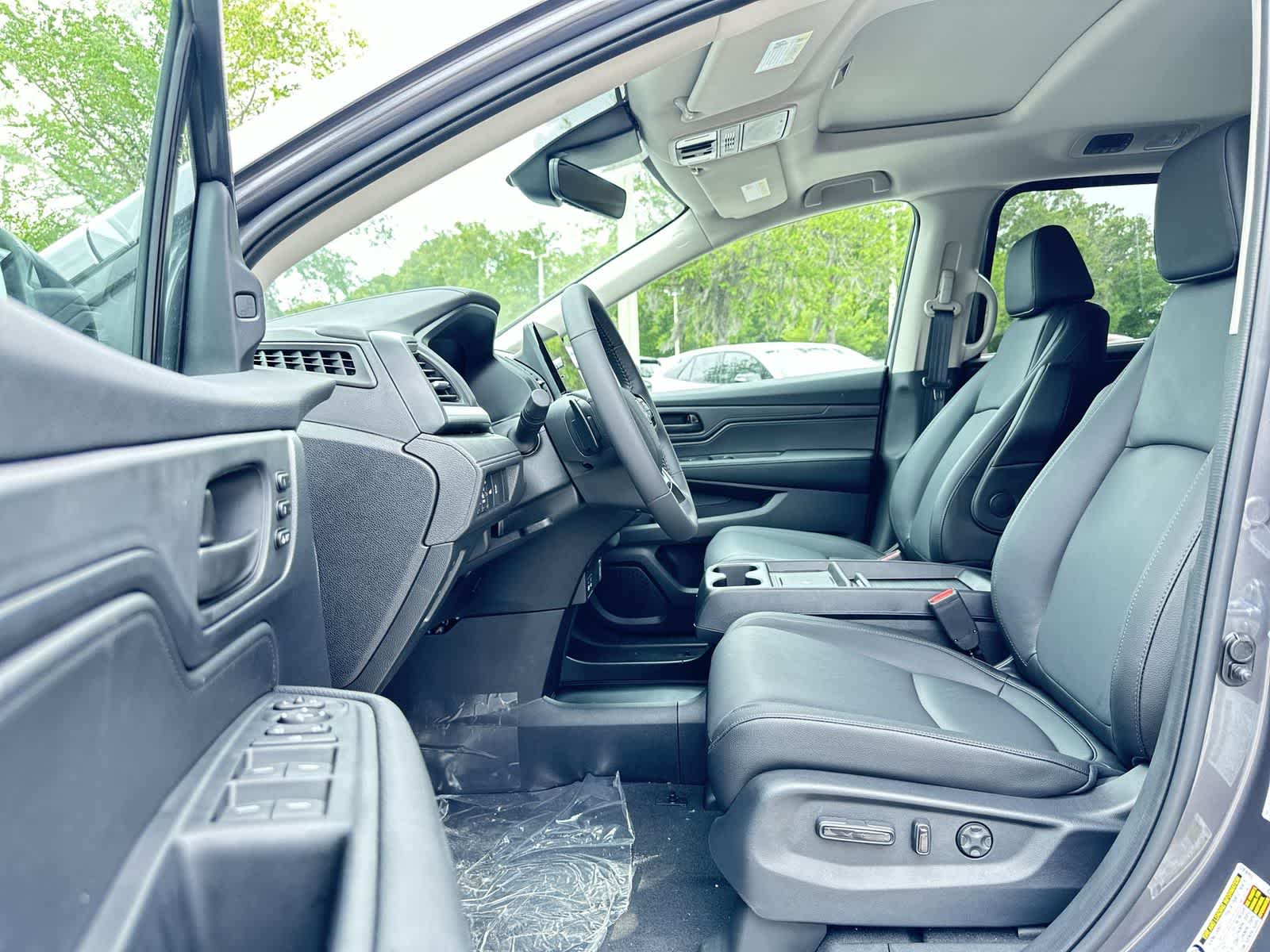 Thumbnail: 2026 Honda Odyssey - 15