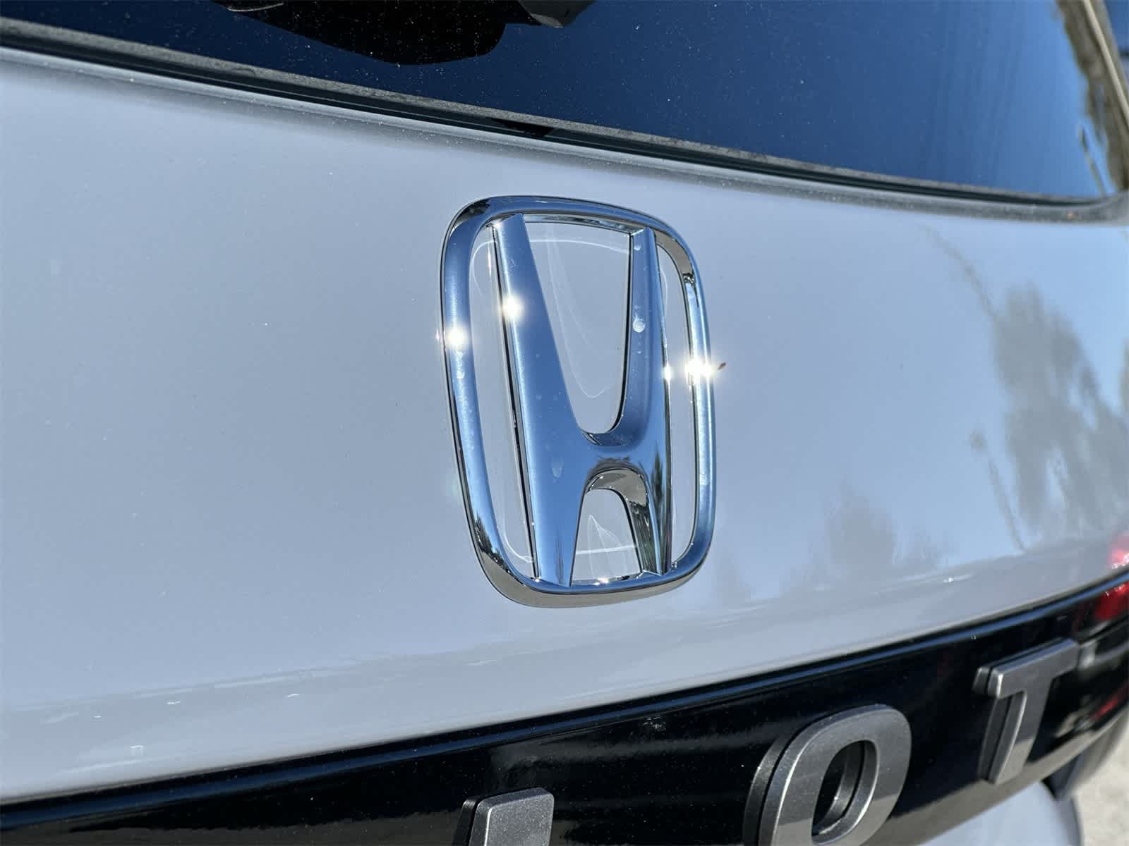 Thumbnail: 2026 Honda Pilot - 10