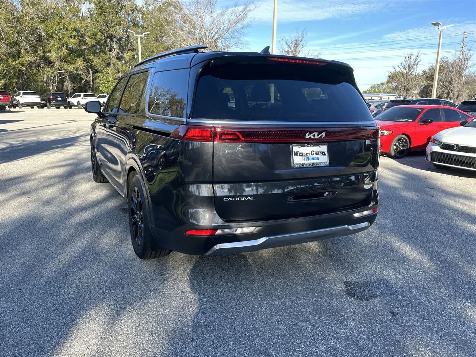 Thumbnail: 2024 Kia Carnival - 4