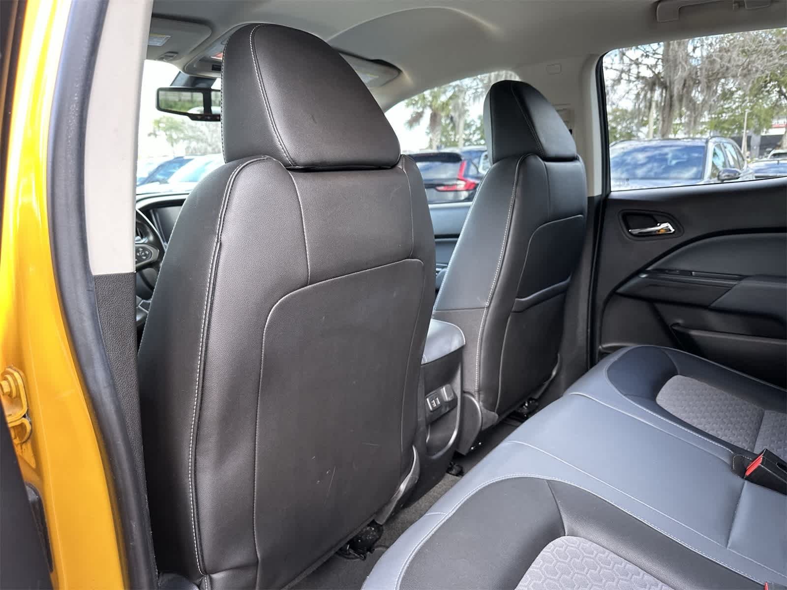 Thumbnail: 2018 Chevrolet Colorado - 14