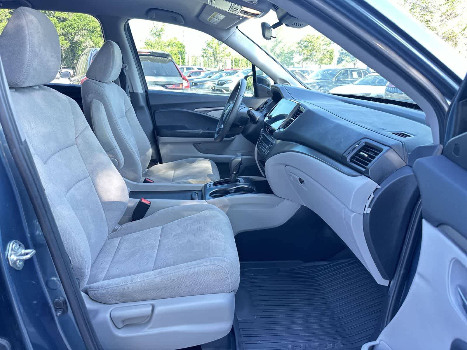 Thumbnail: 2020 Honda Pilot - 15