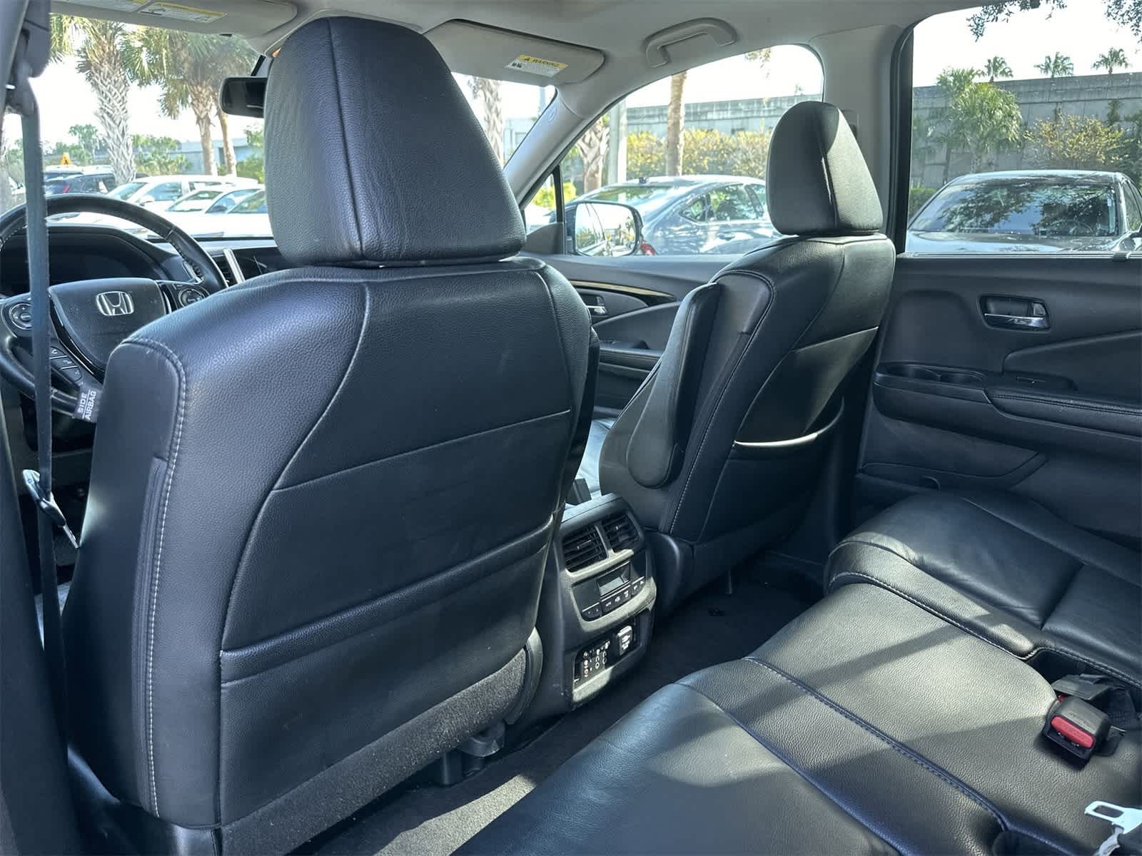 Thumbnail: 2018 Honda Pilot - 14