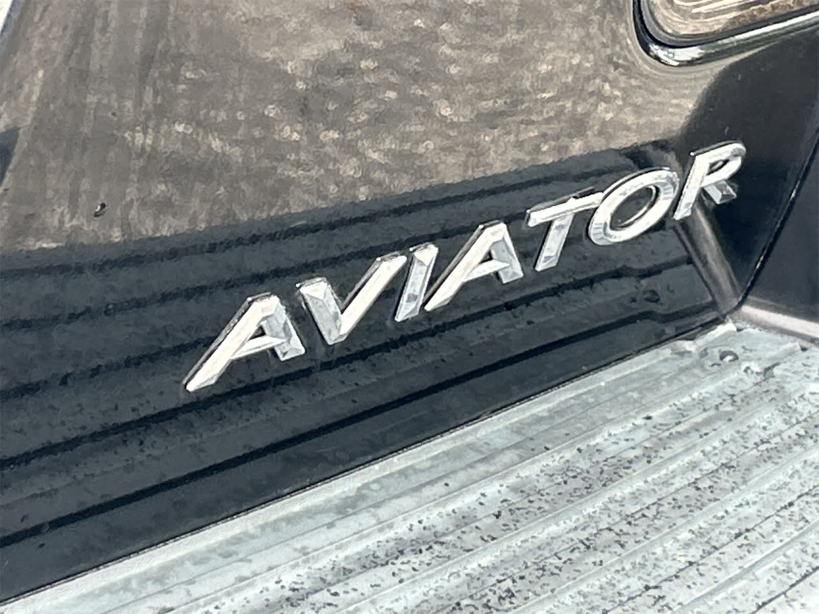 Thumbnail: 2005 Lincoln Aviator - 11