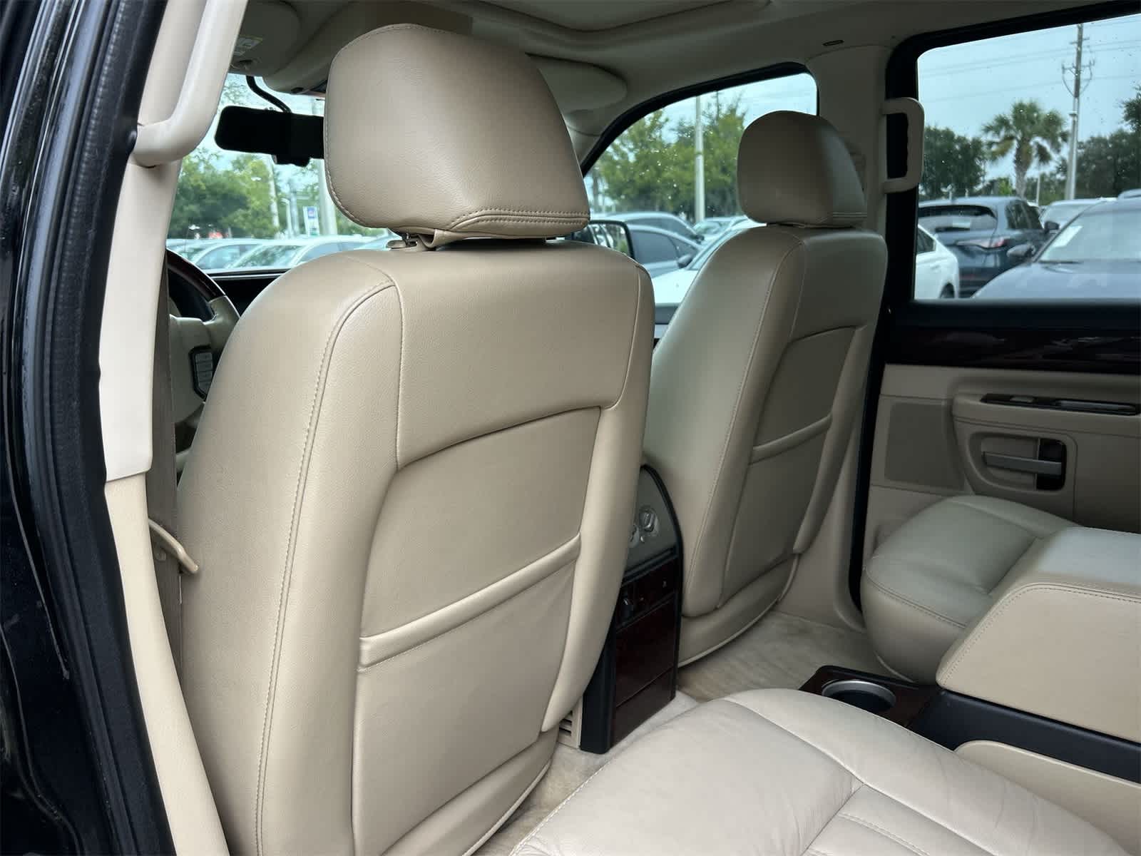 Thumbnail: 2005 Lincoln Aviator - 14