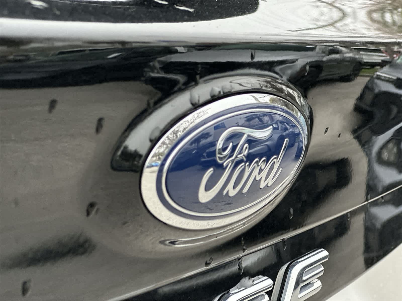 Thumbnail: 2022 Ford Edge - 9