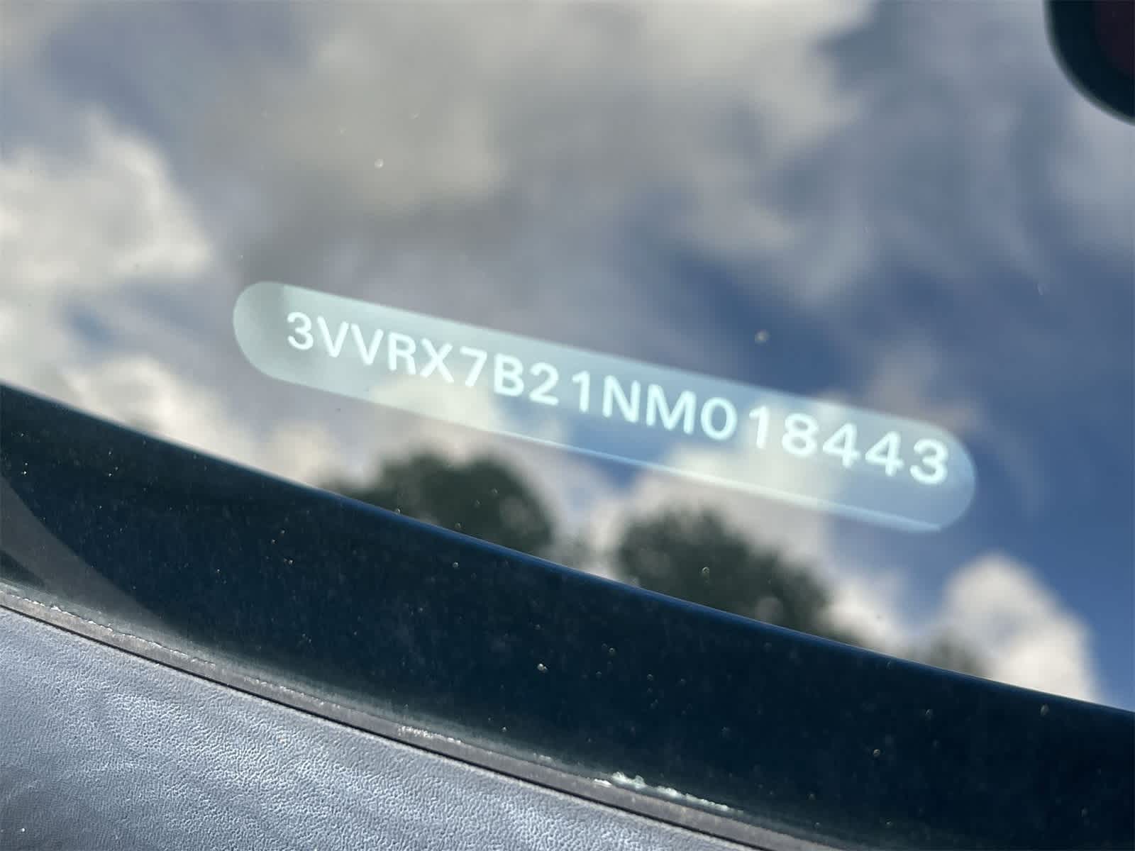 Thumbnail: 2022 Volkswagen Taos - 25