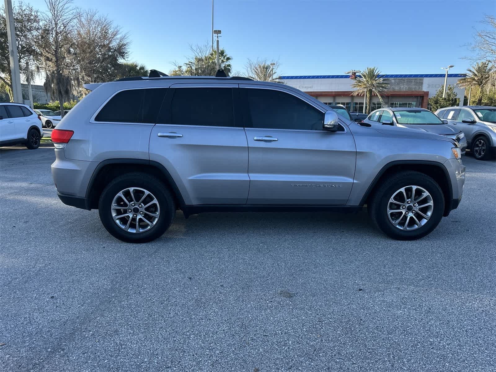 Thumbnail: 2014 Jeep Grand Cherokee - 7