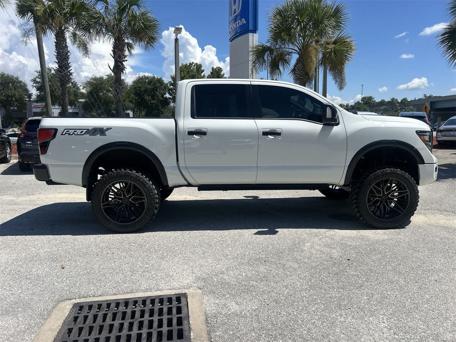 Thumbnail: 2024 Nissan Titan - 7