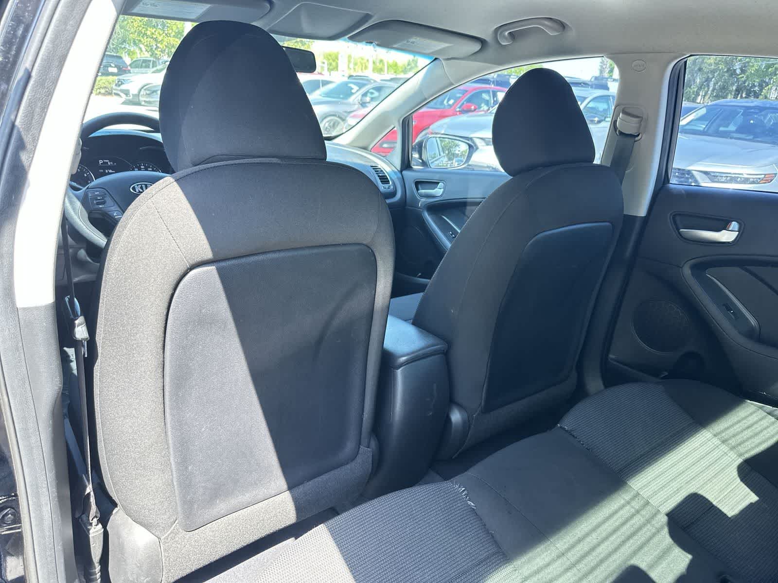 Thumbnail: 2017 Kia Forte - 13