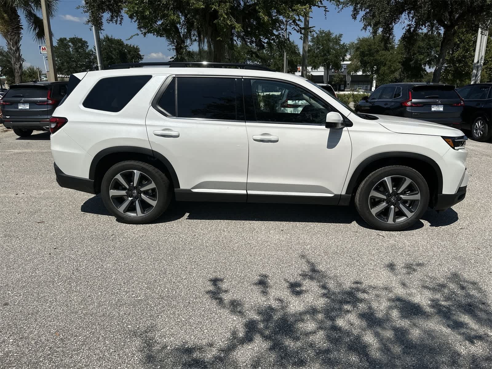 Thumbnail: 2025 Honda Pilot - 7