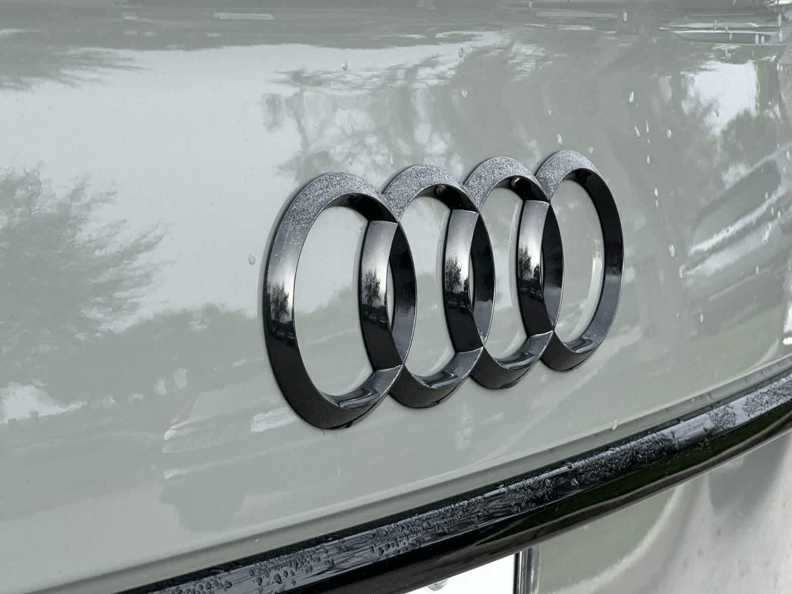 Thumbnail: 2021 Audi SQ5 - 10