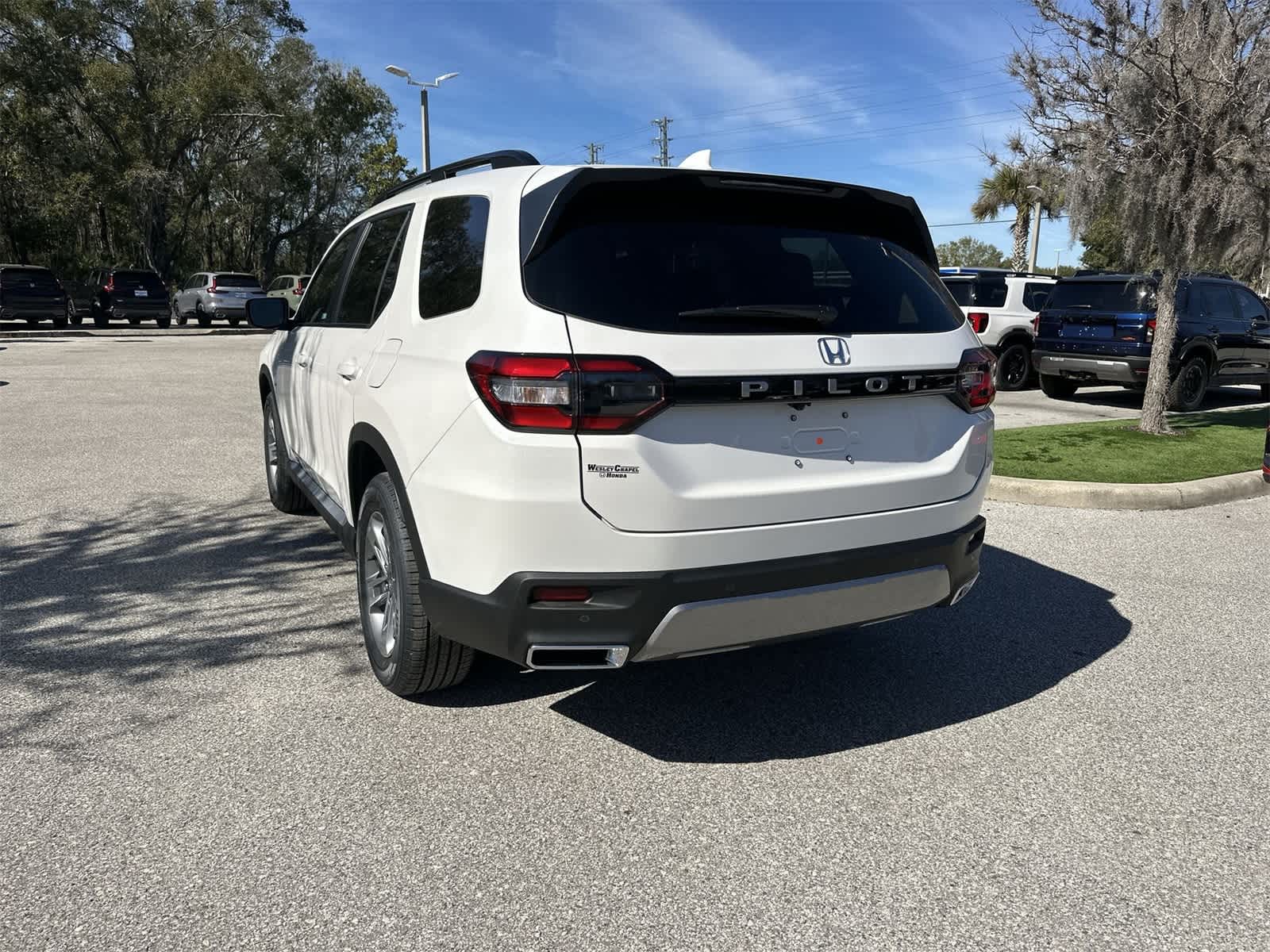 Thumbnail: 2026 Honda Pilot - 4