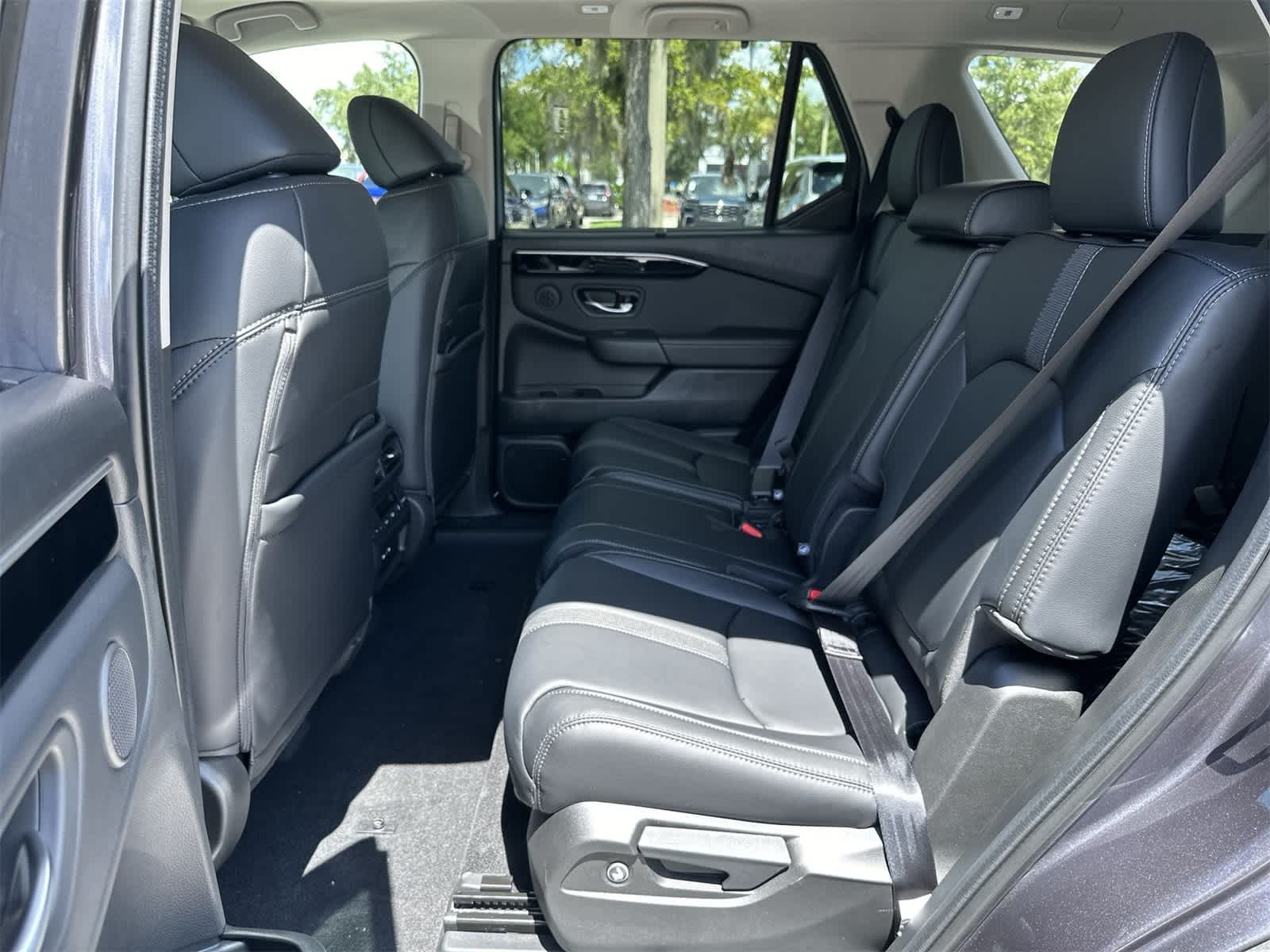 Thumbnail: 2025 Honda Pilot - 15