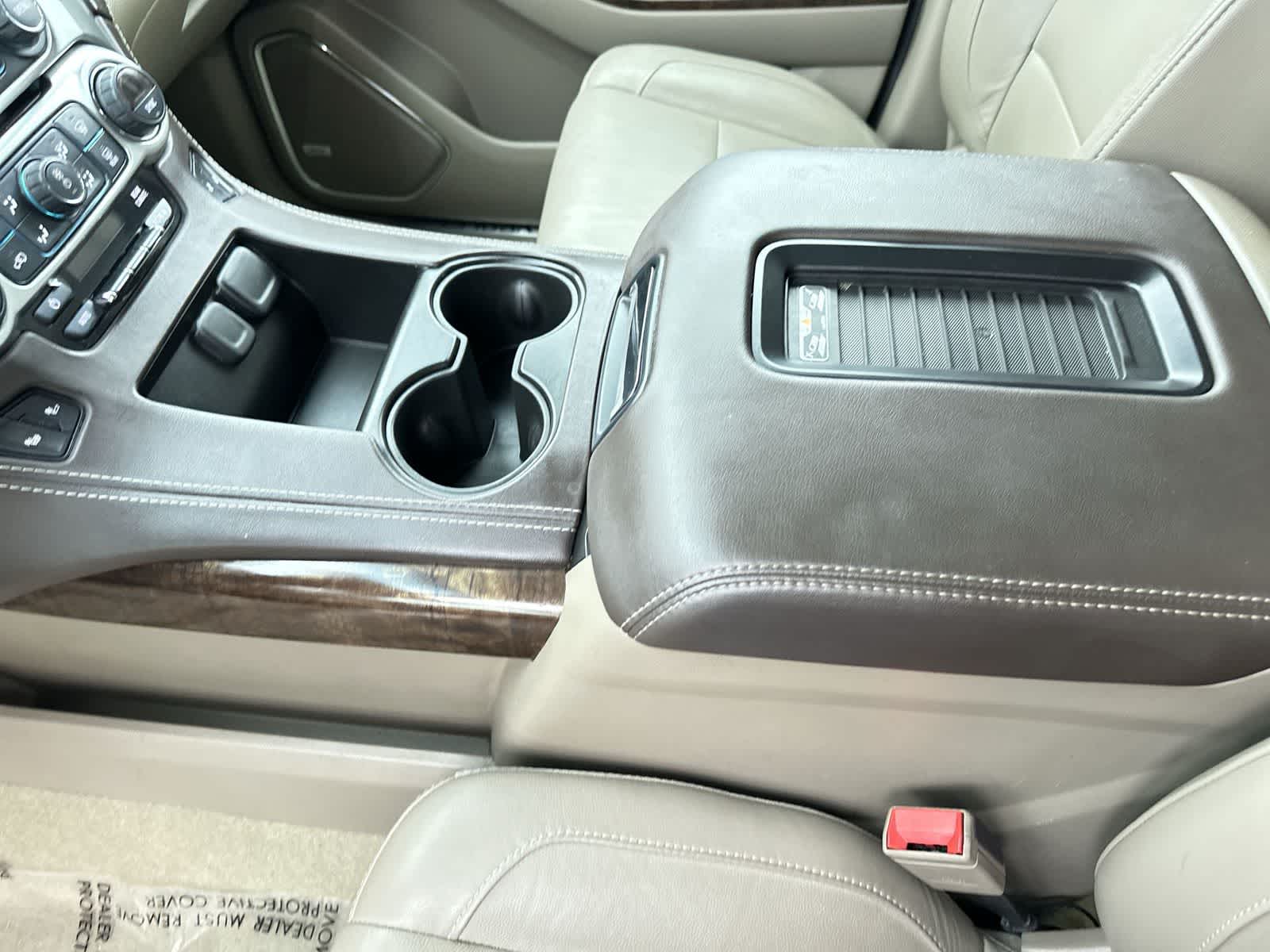 Thumbnail: 2017 Chevrolet Suburban - 19