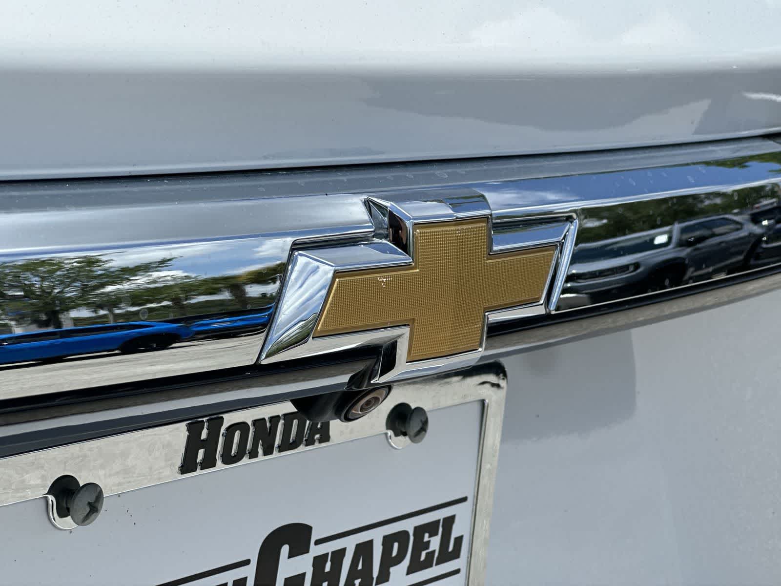 Thumbnail: 2023 Chevrolet Traverse - 9