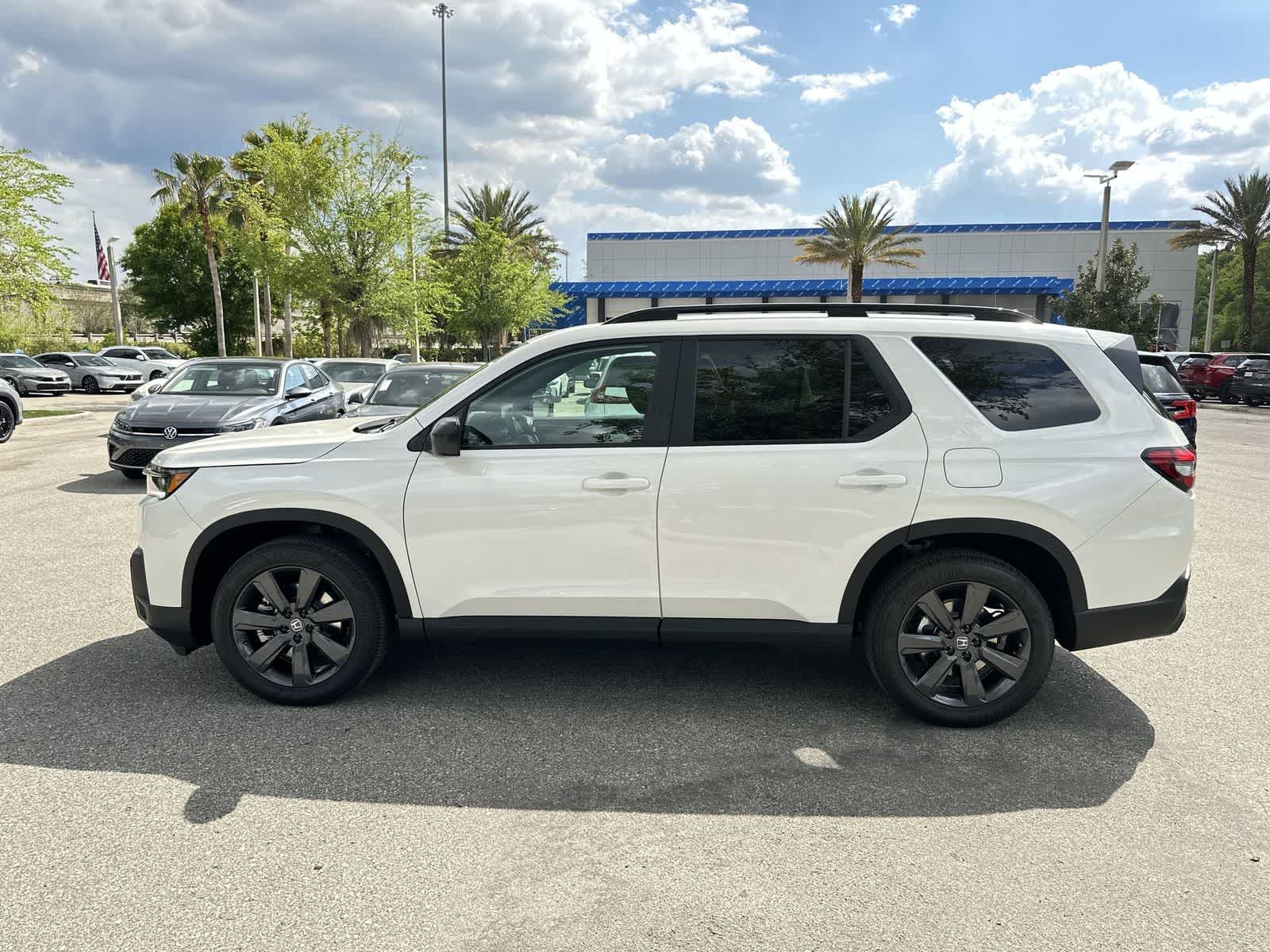 Thumbnail: 2026 Honda Pilot - 3