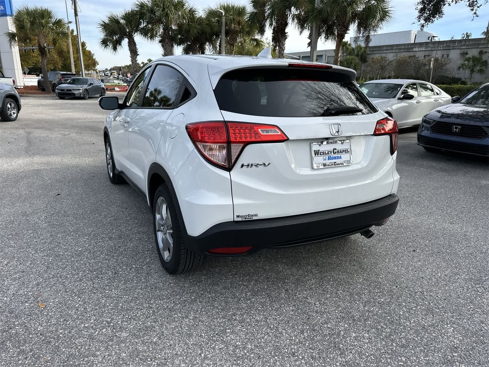 Thumbnail: 2017 Honda HR-V - 4