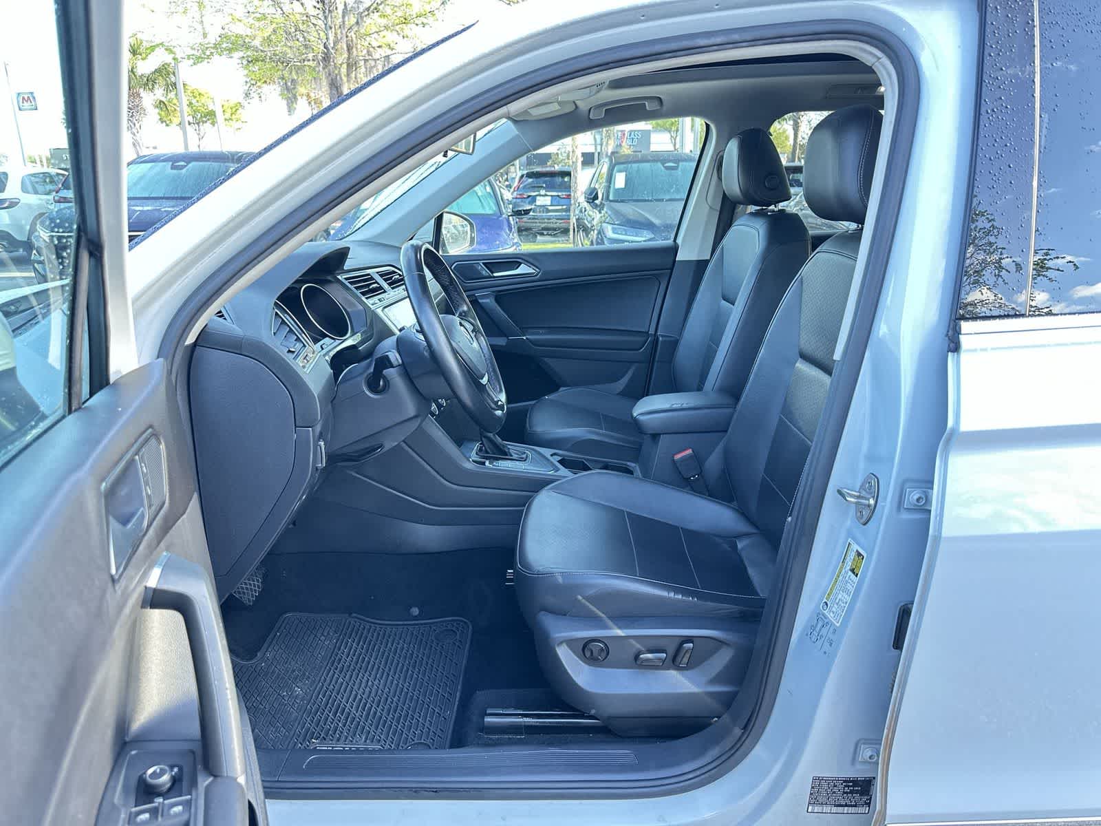 Thumbnail: 2018 Volkswagen Tiguan - 2