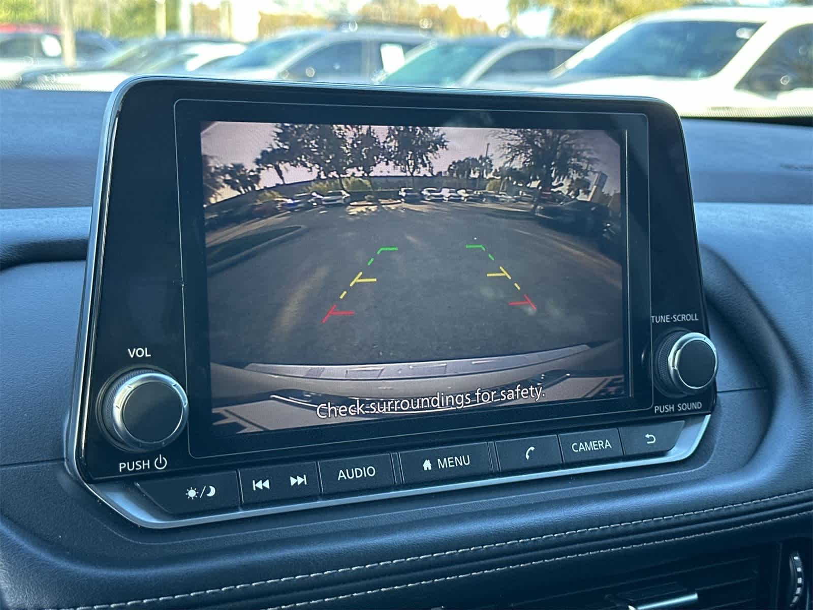 Thumbnail: 2022 Nissan Rogue - 20