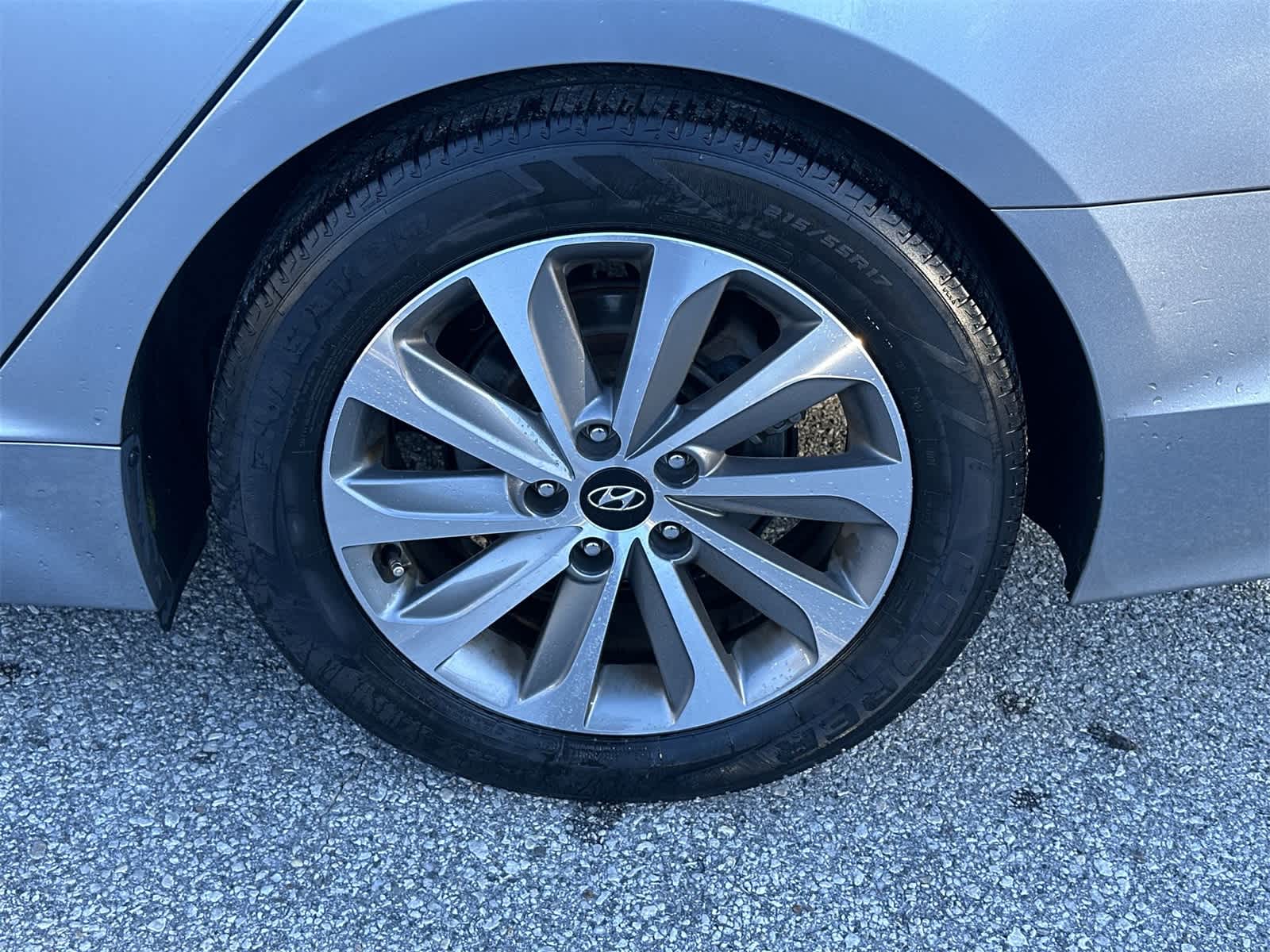 Thumbnail: 2015 Hyundai Sonata - 12