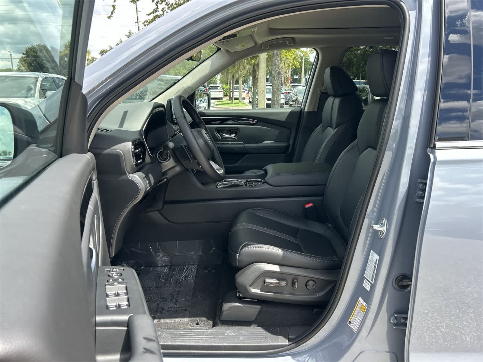 Thumbnail: 2025 Honda Pilot - 2