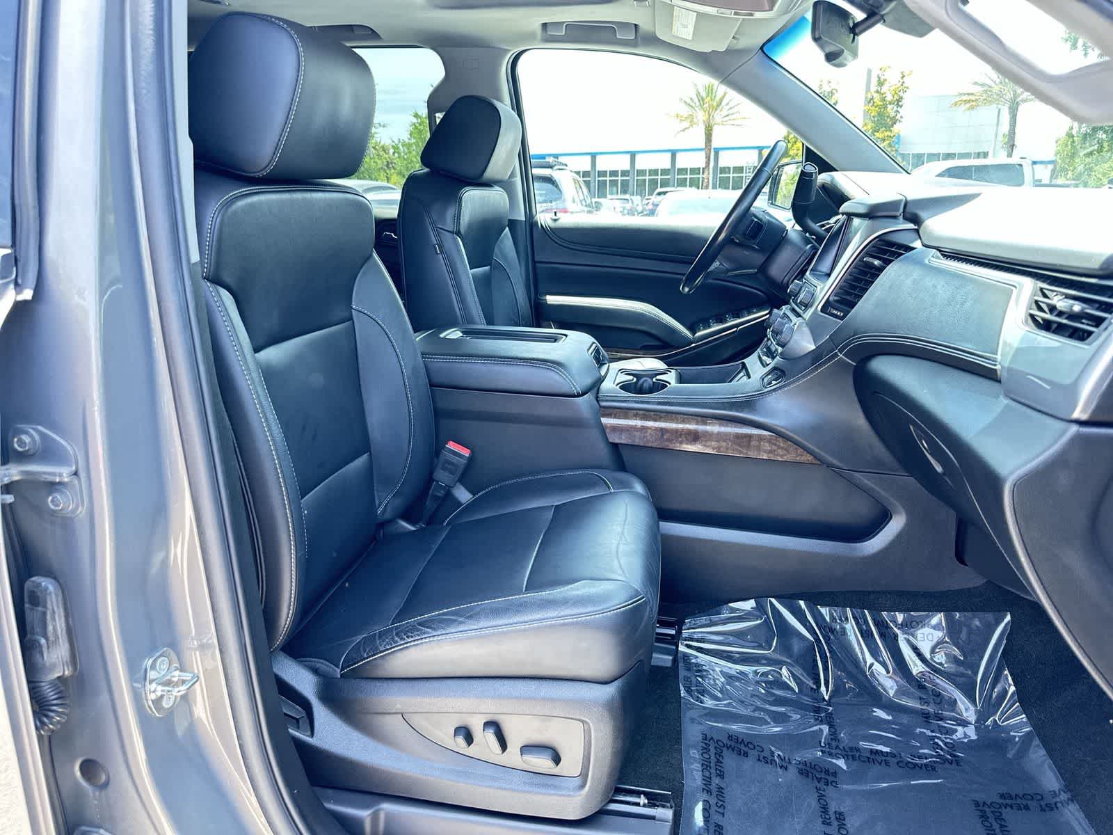 Thumbnail: 2017 Chevrolet Suburban - 17