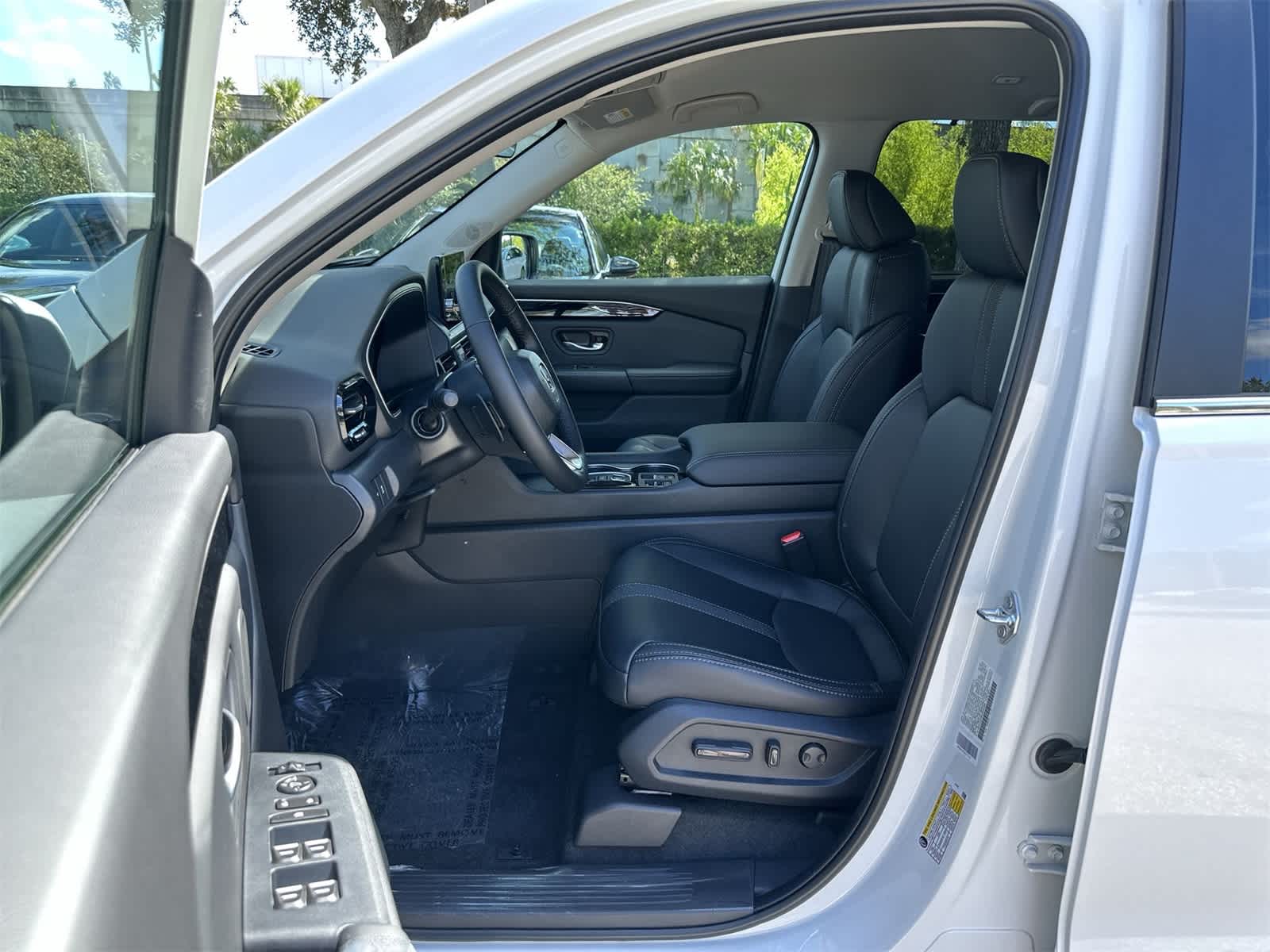 Thumbnail: 2025 Honda Pilot - 2