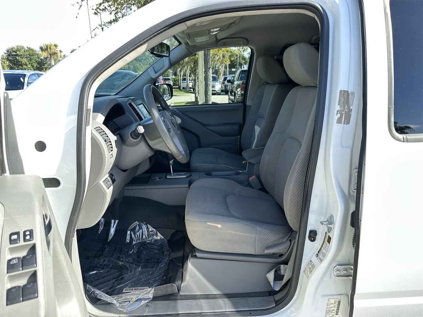 Thumbnail: 2021 Nissan Frontier - 2