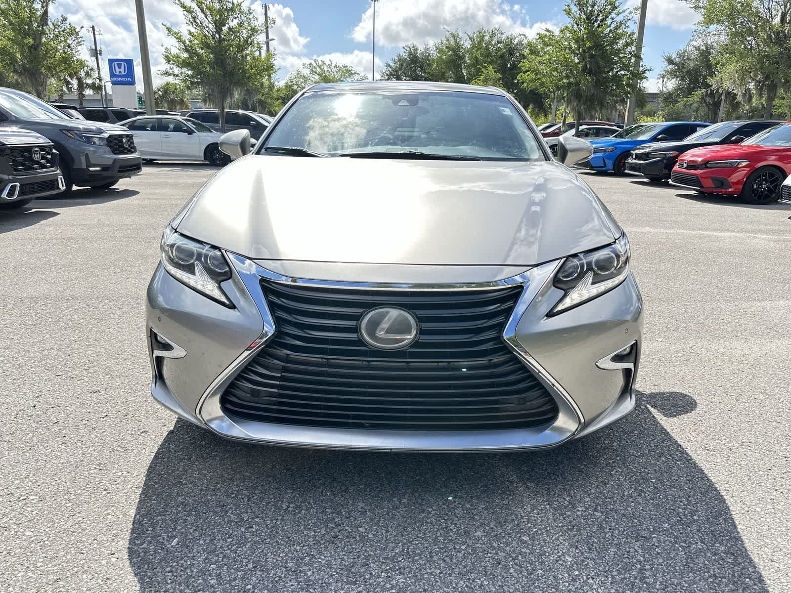 Thumbnail: 2016 Lexus ES - 9