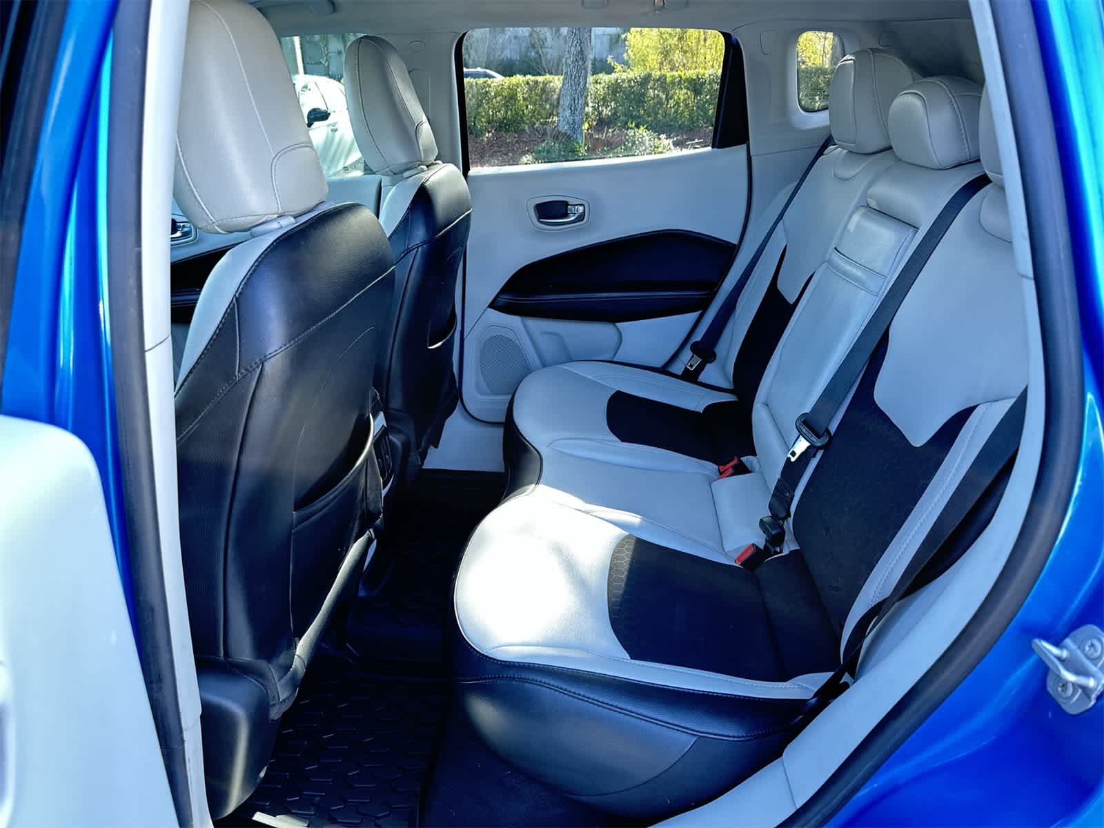 Thumbnail: 2019 Jeep Compass - 15